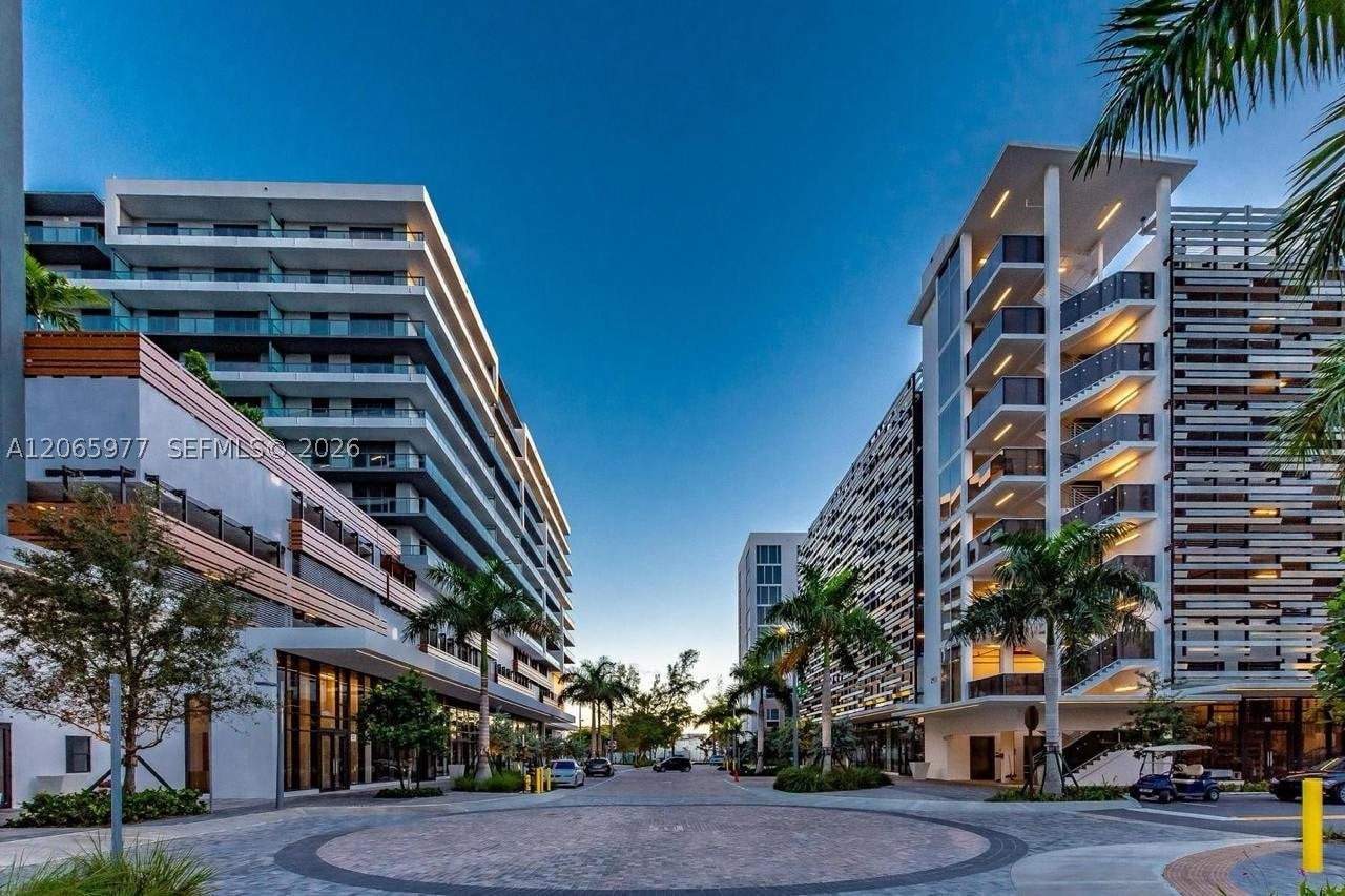 Aventura photo 3