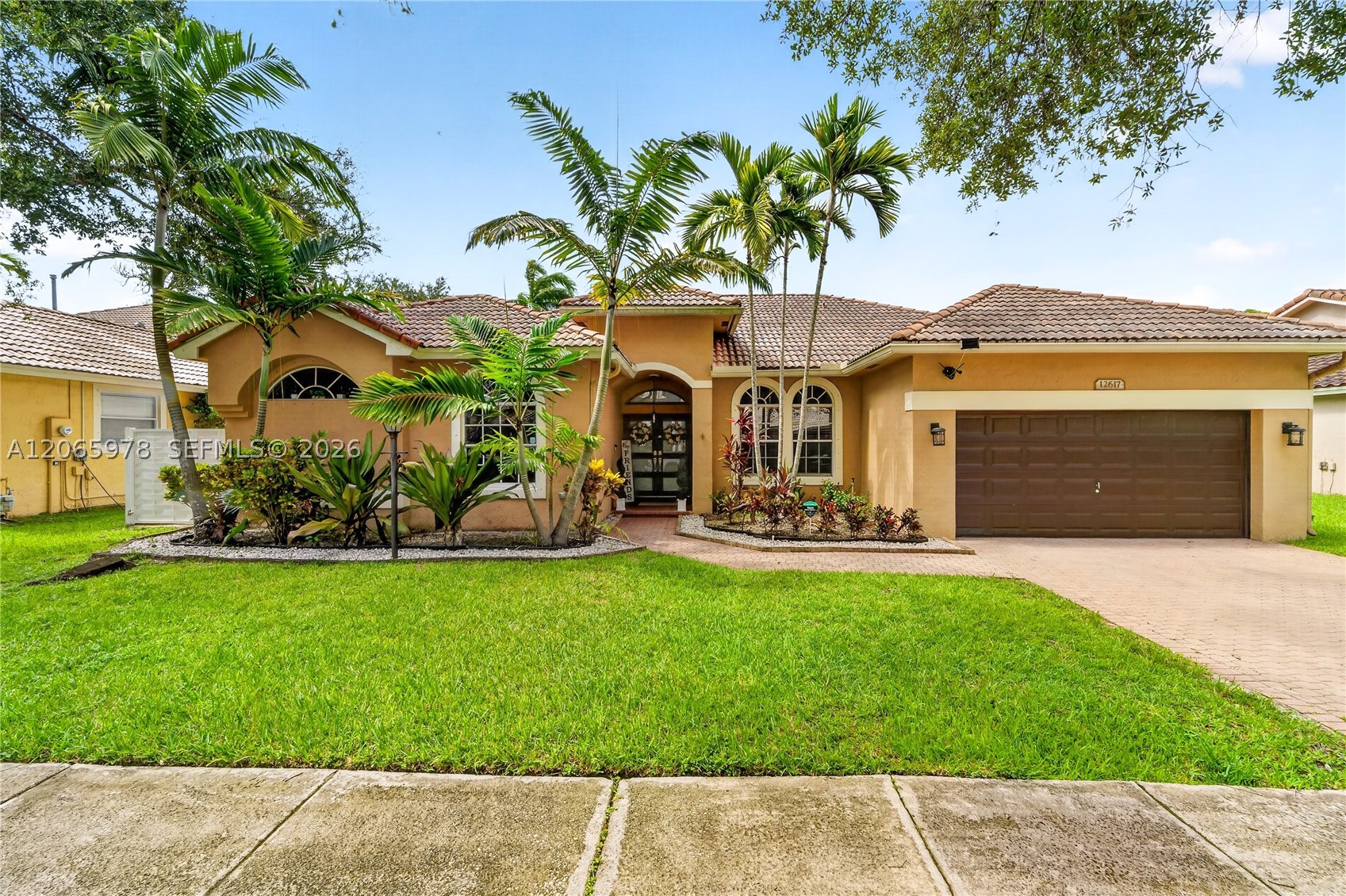Pembroke Pines photo 3