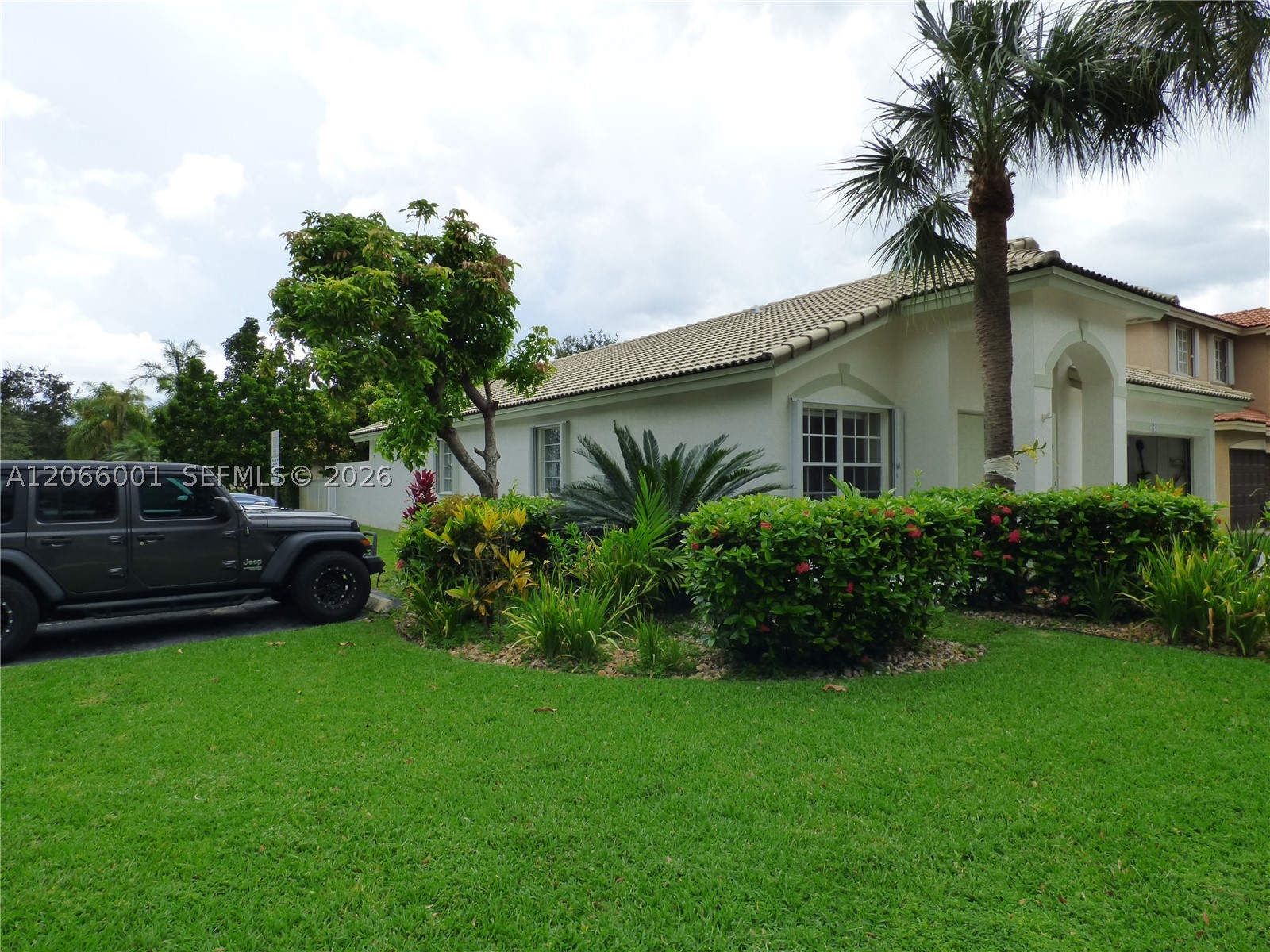 Pembroke Pines photo 4