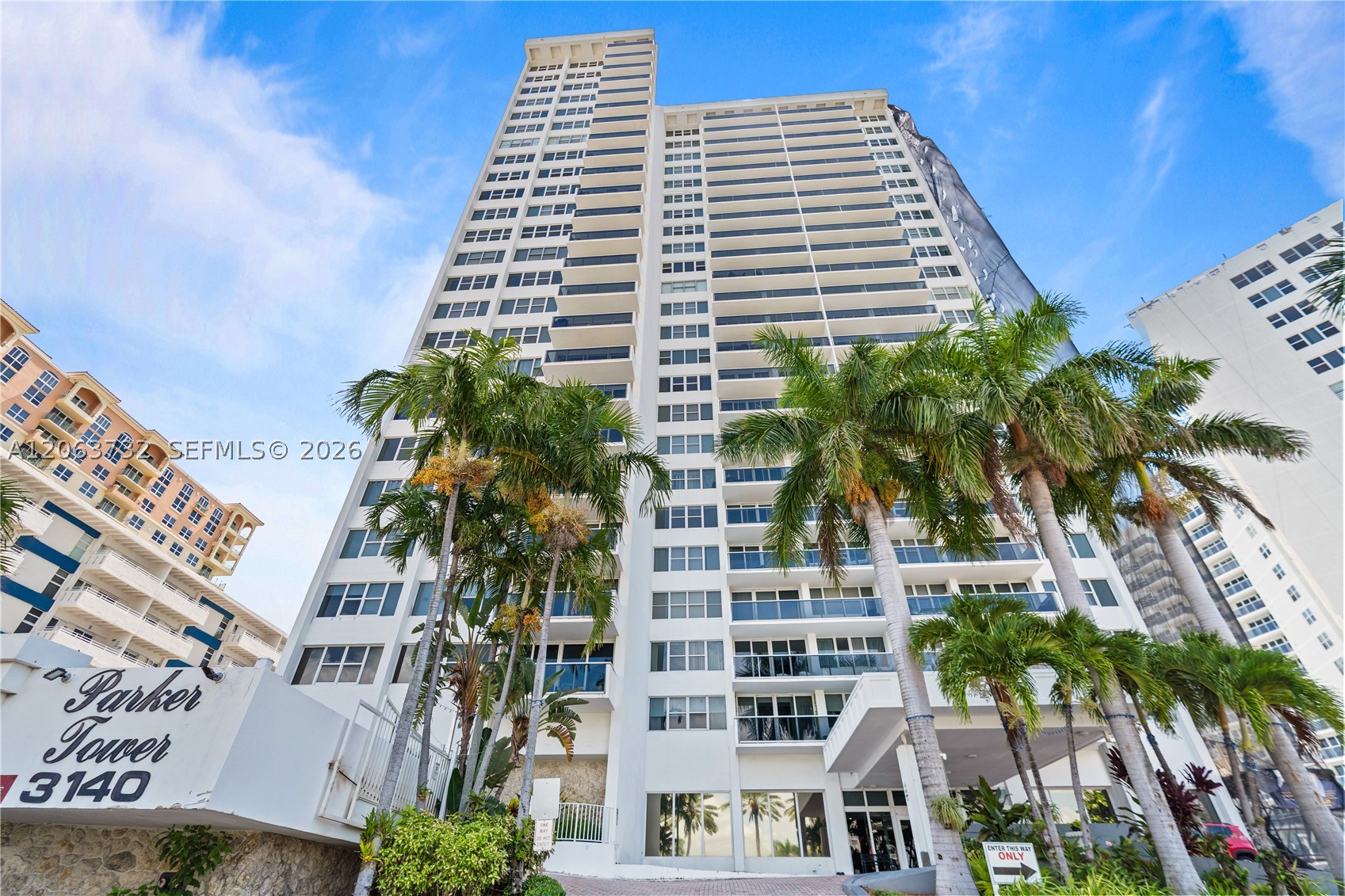 Hallandale Beach photo 2