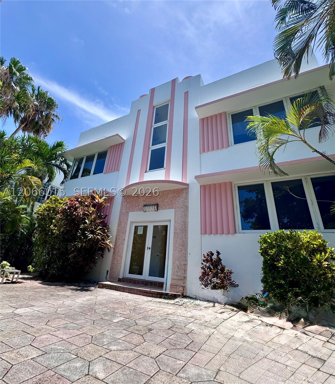 Miami Beach photo 1