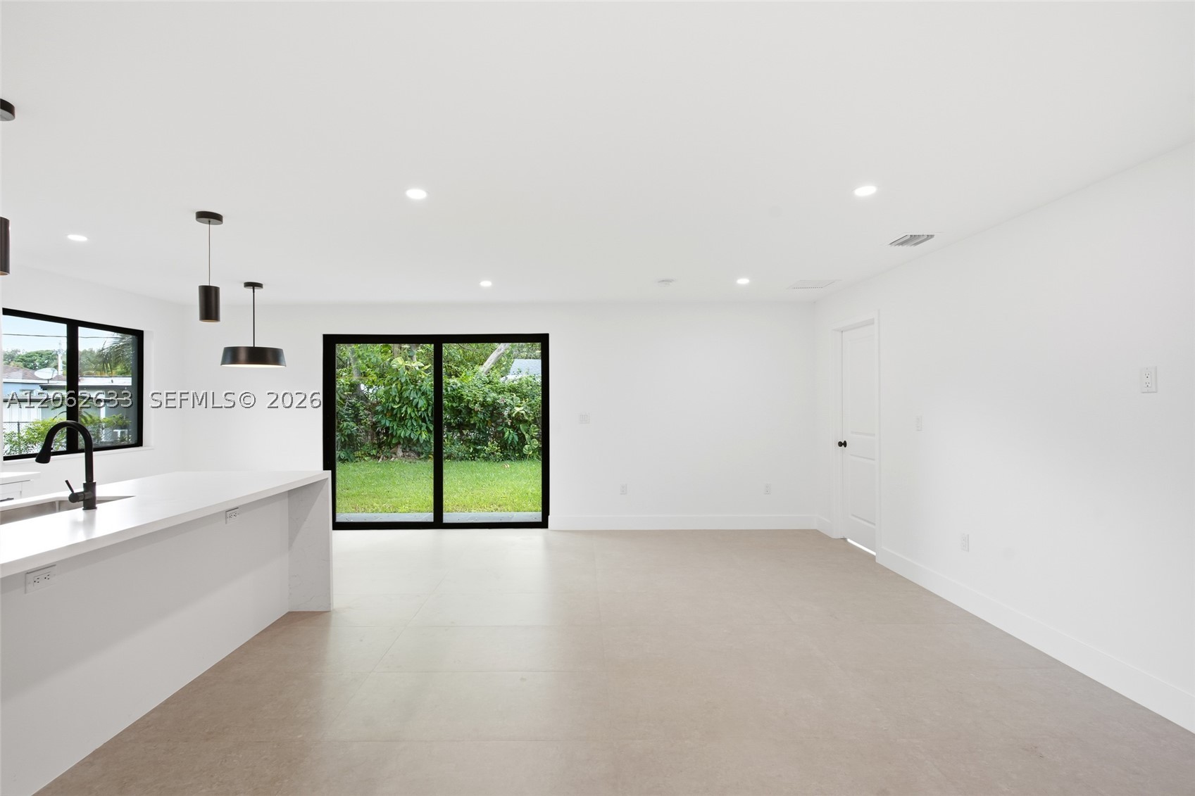 South Miami photo 4