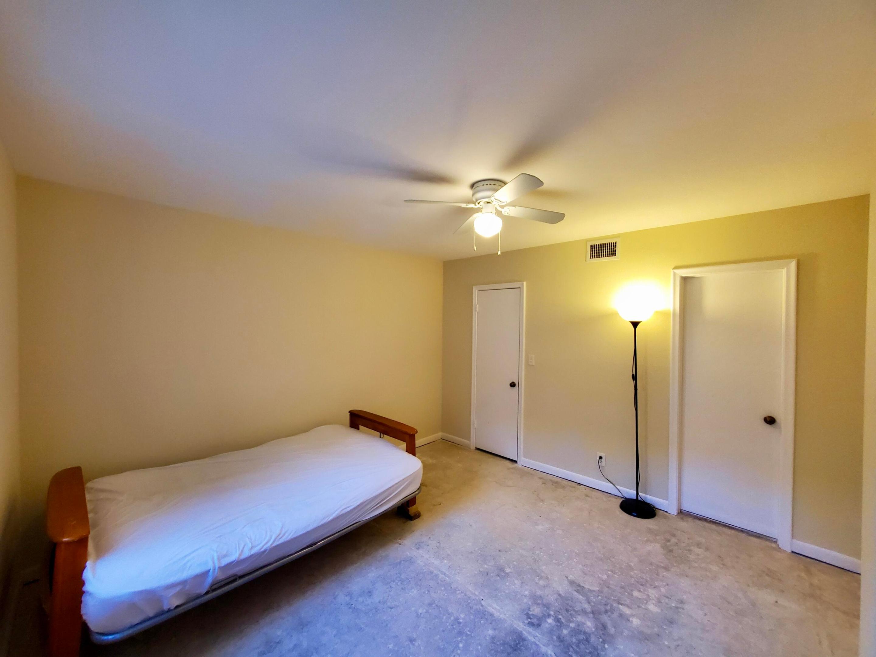 Wilton Manors photo 4
