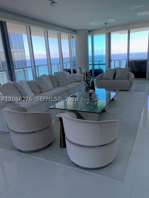 Sunny Isles Beach photo 2