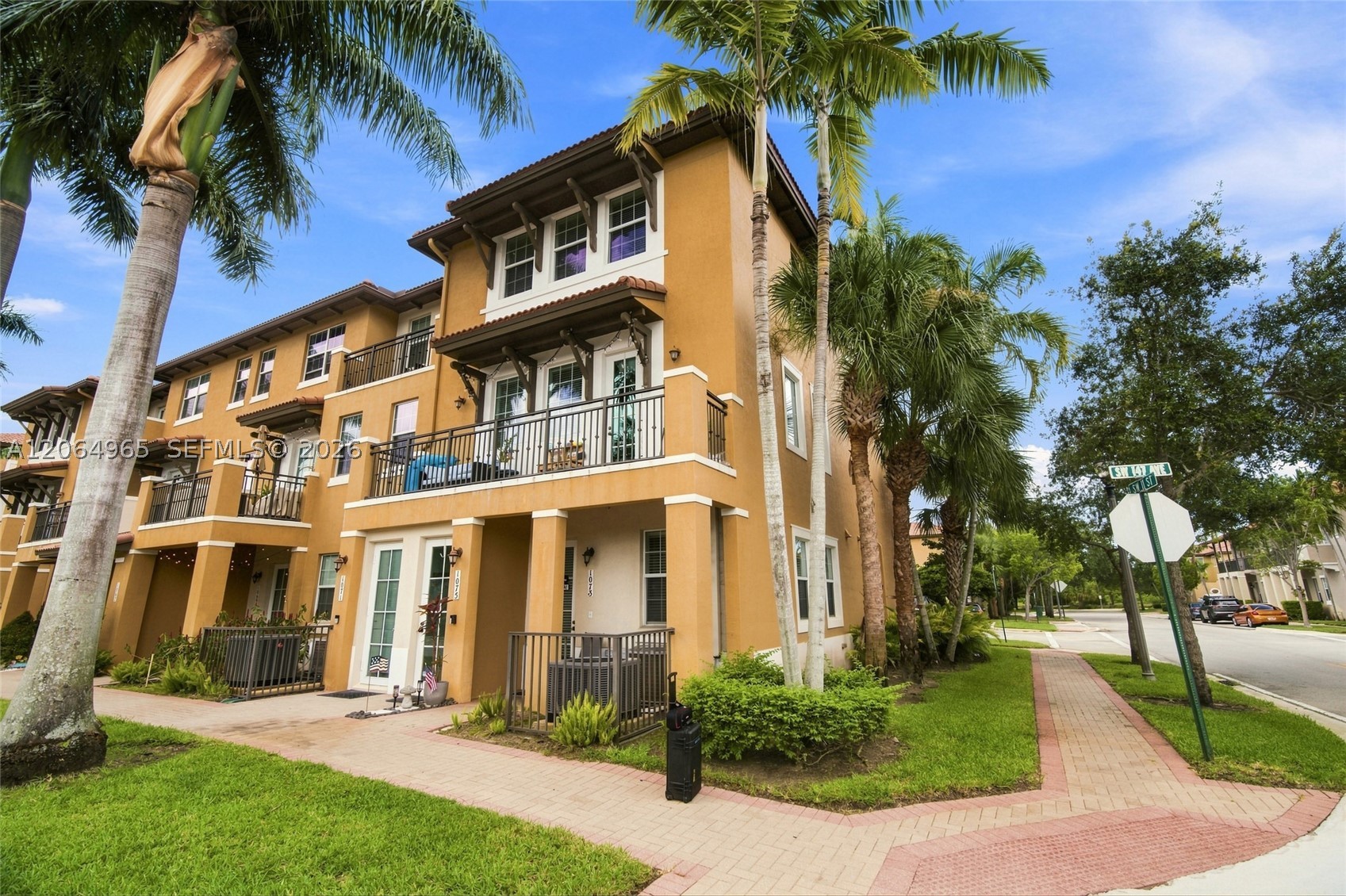 Pembroke Pines photo 3