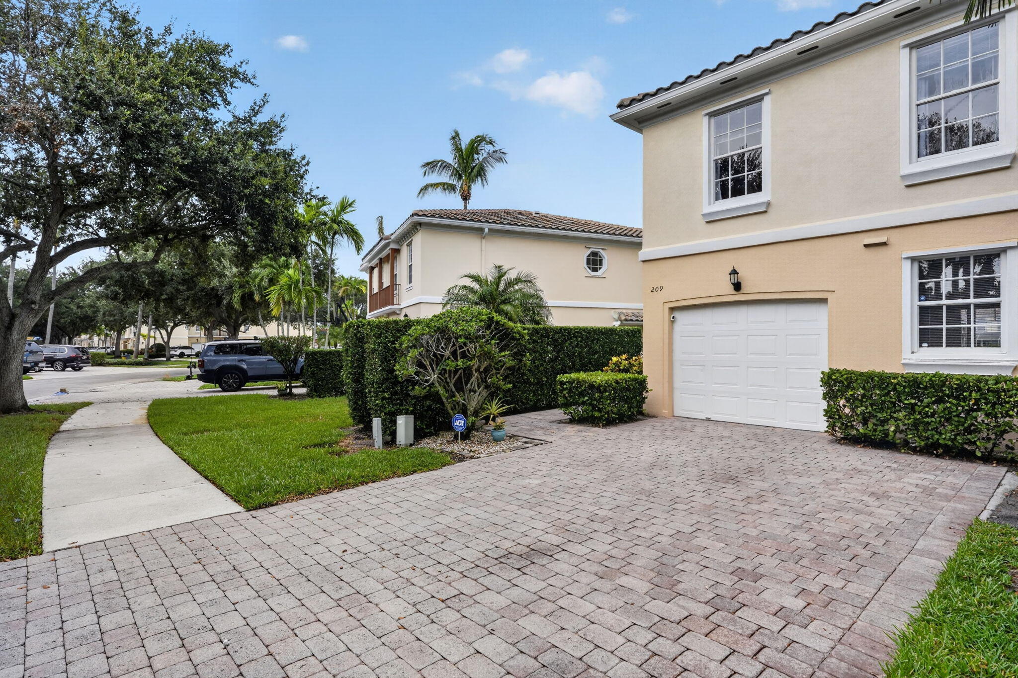 Palm Beach Gardens photo 3