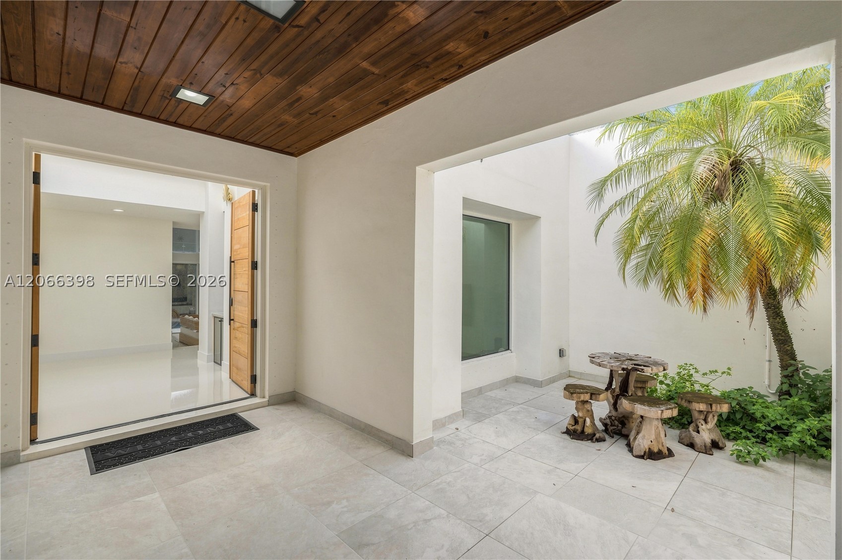 Miami Lakes photo 3