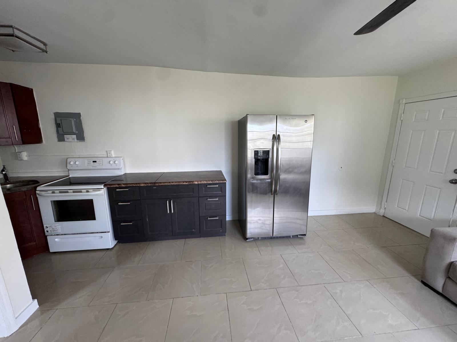 Hallandale Beach photo 5