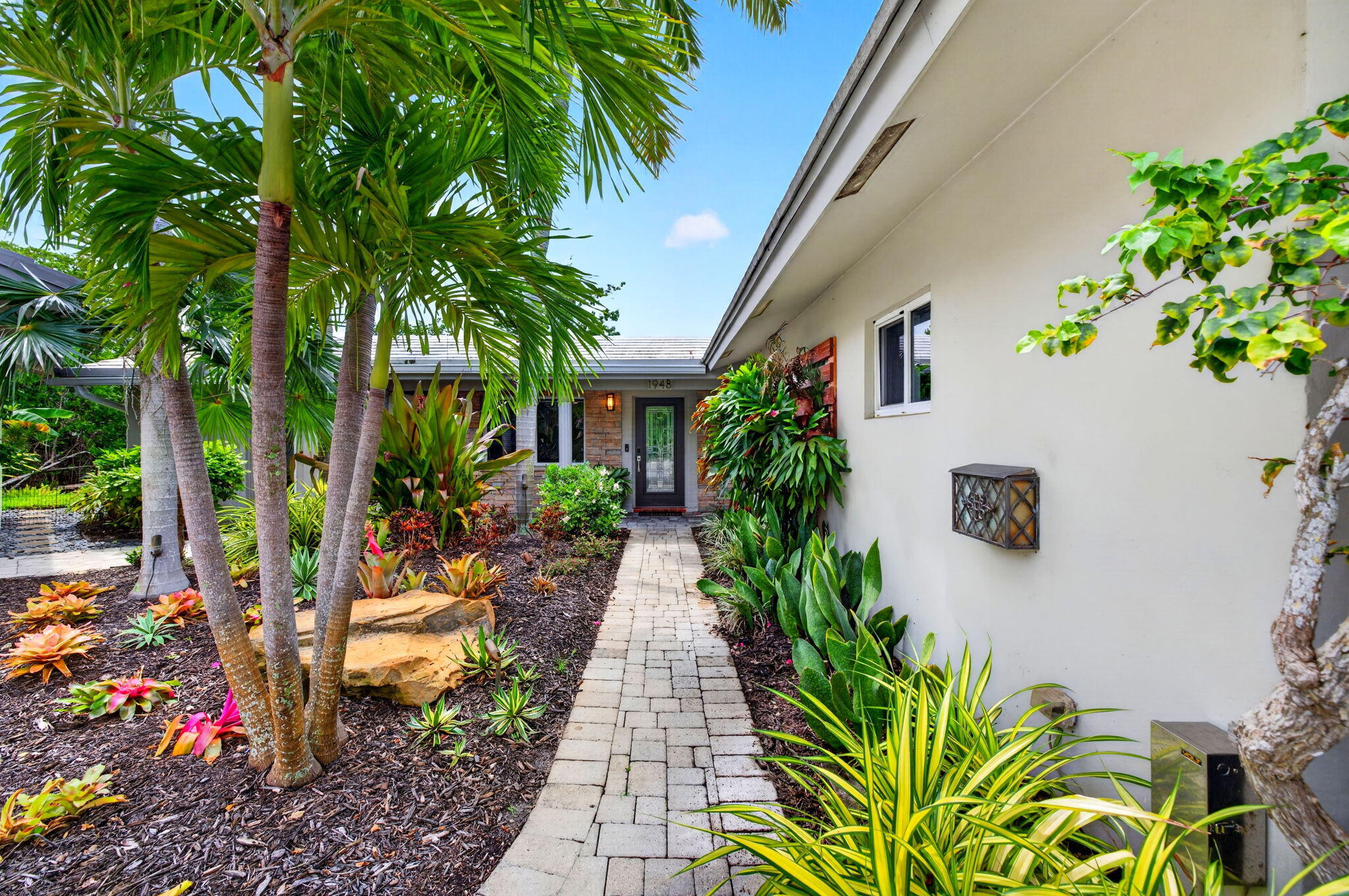 Wilton Manors photo 5