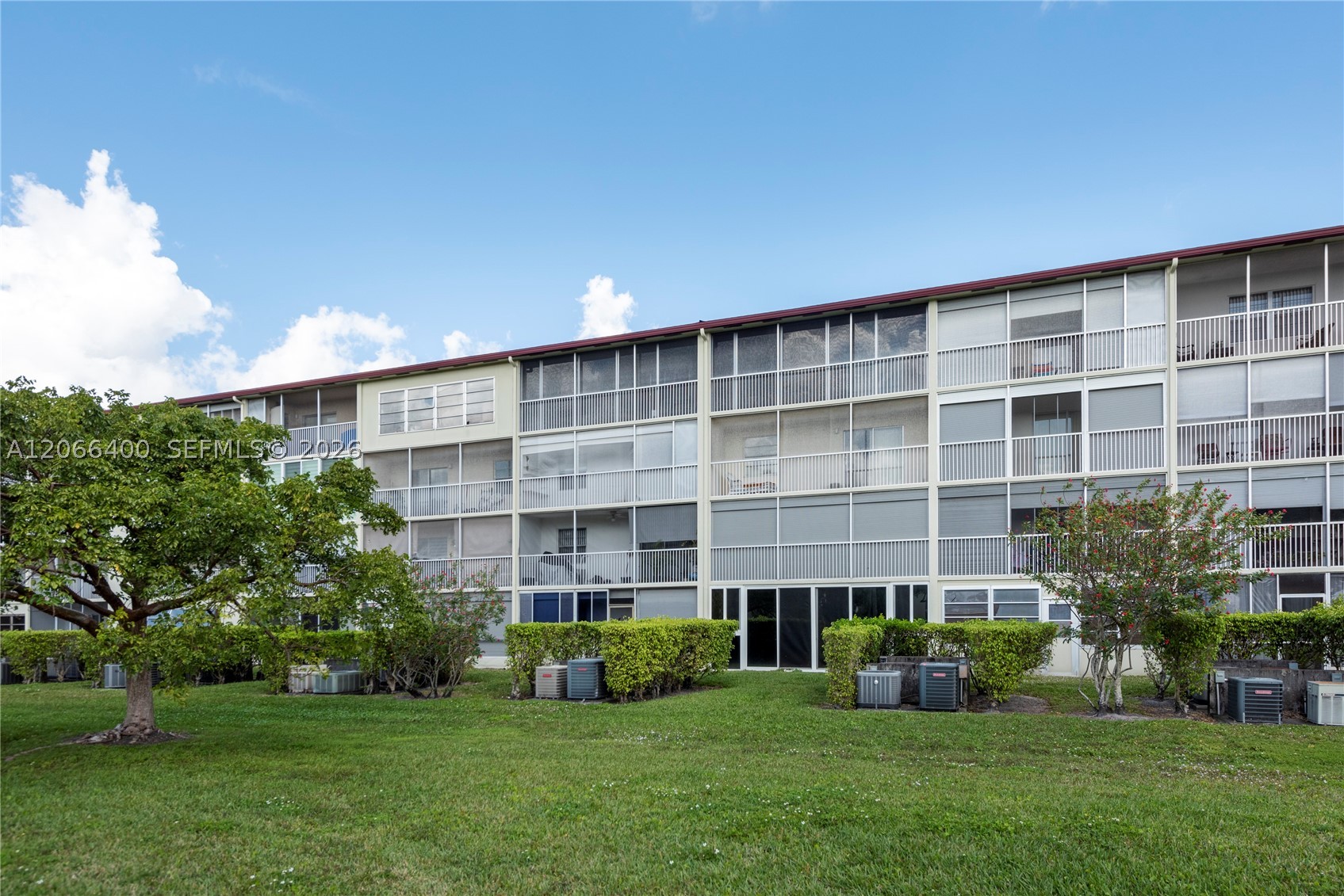 Pembroke Pines photo 2