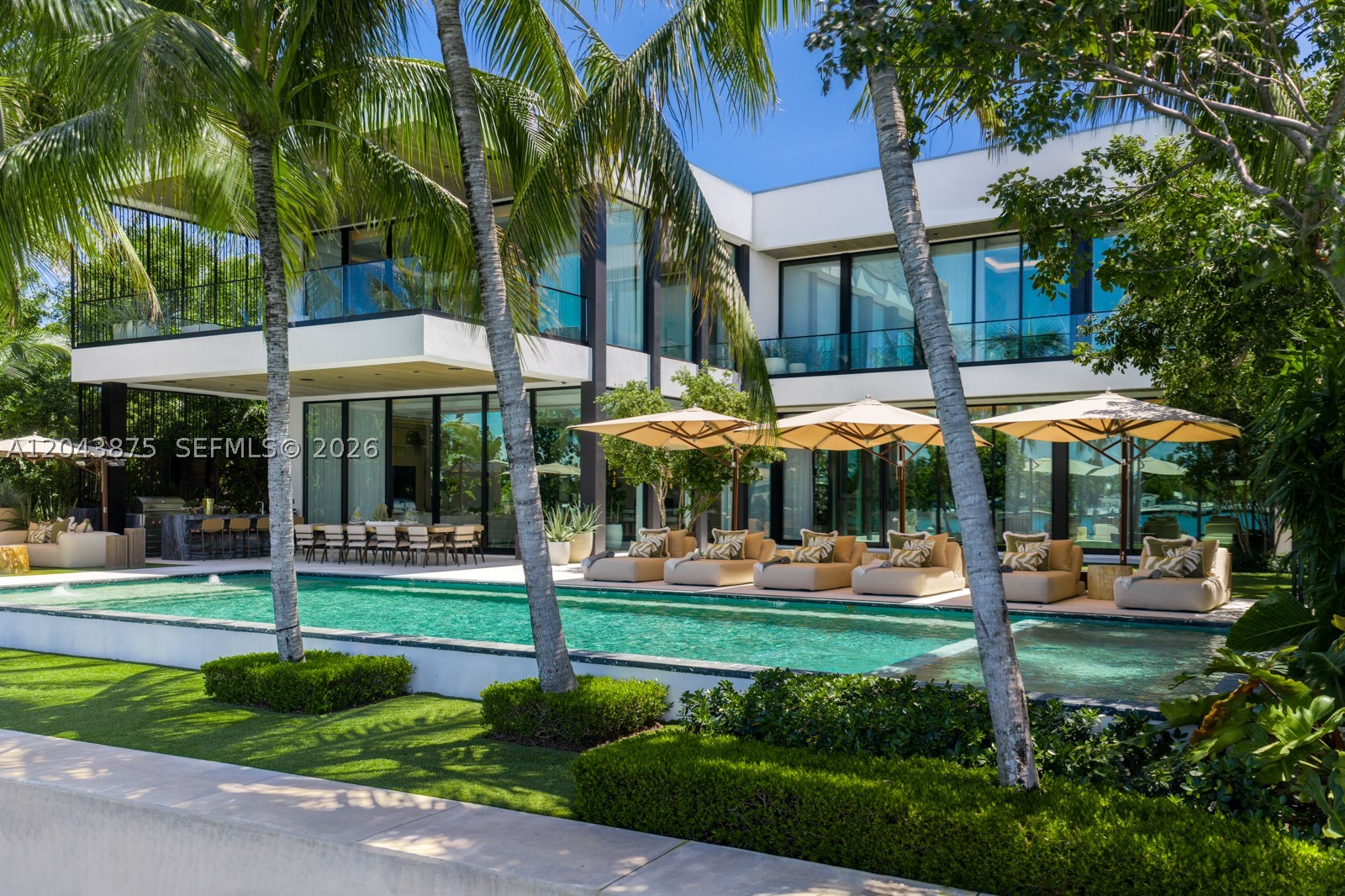 Miami Beach photo 1