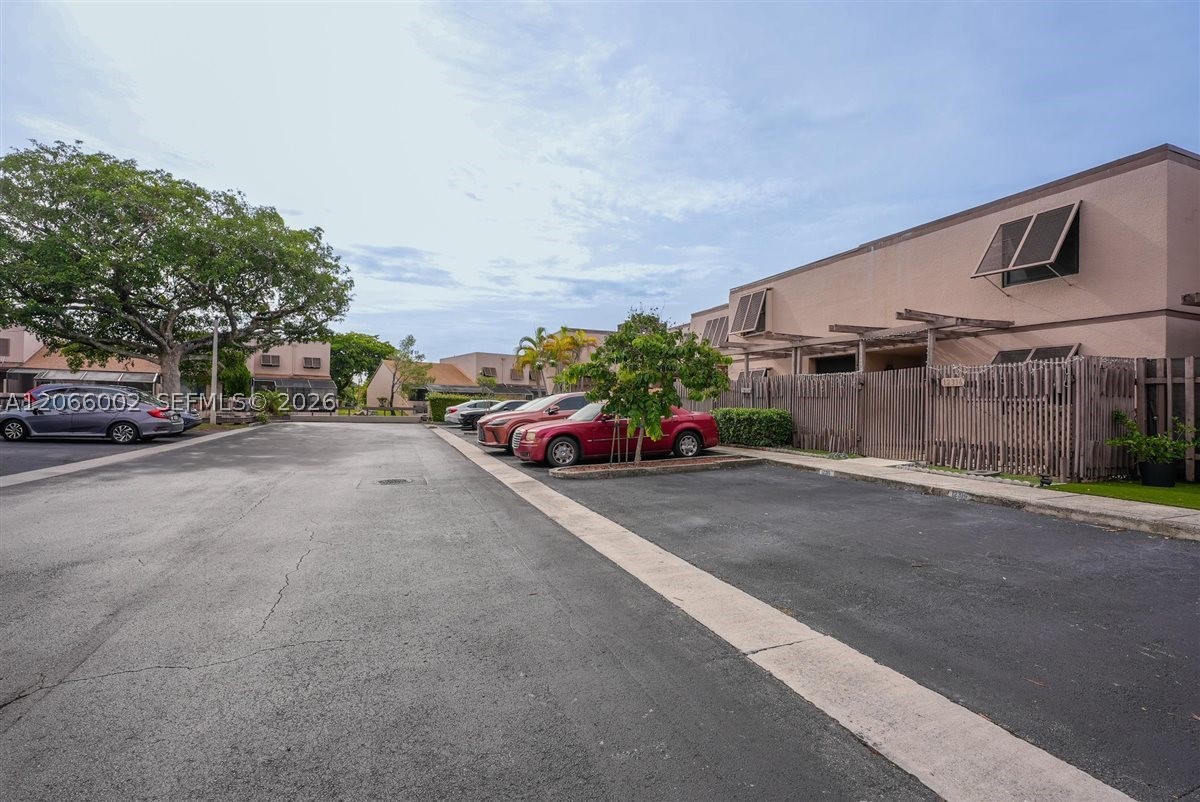 Pembroke Pines photo 3