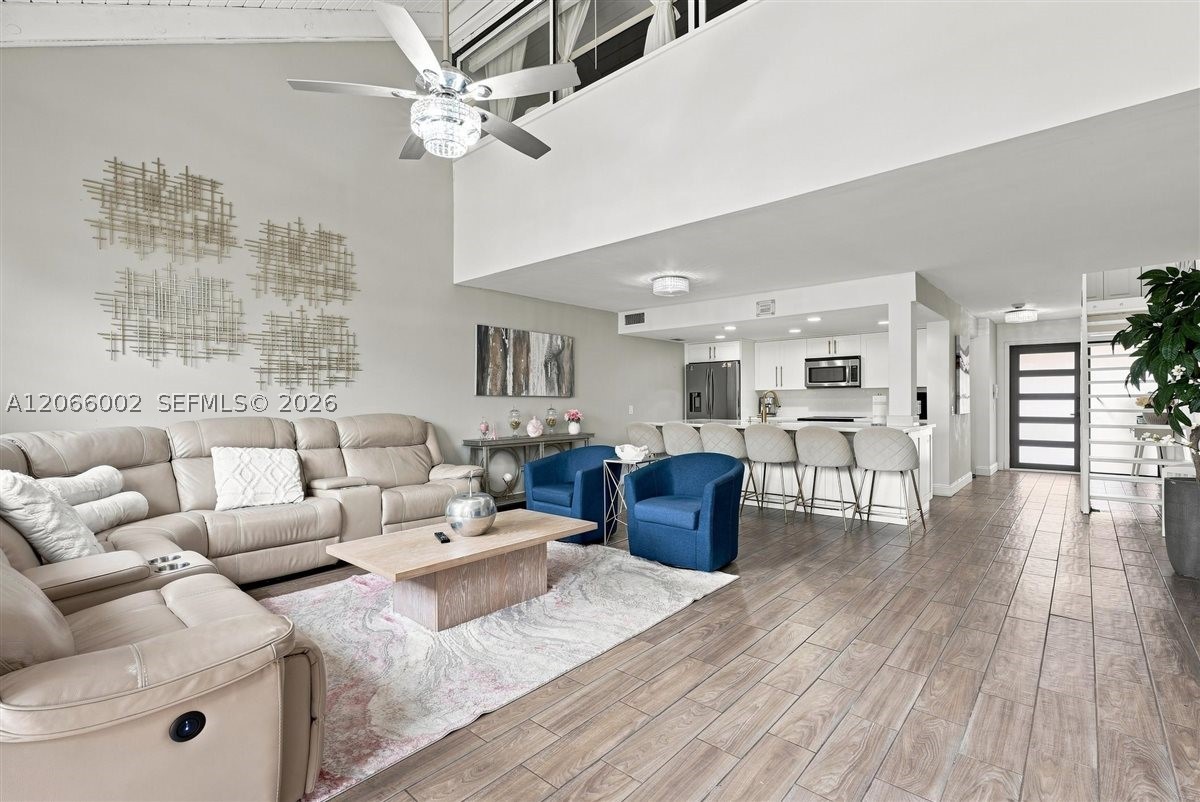 Pembroke Pines photo 4