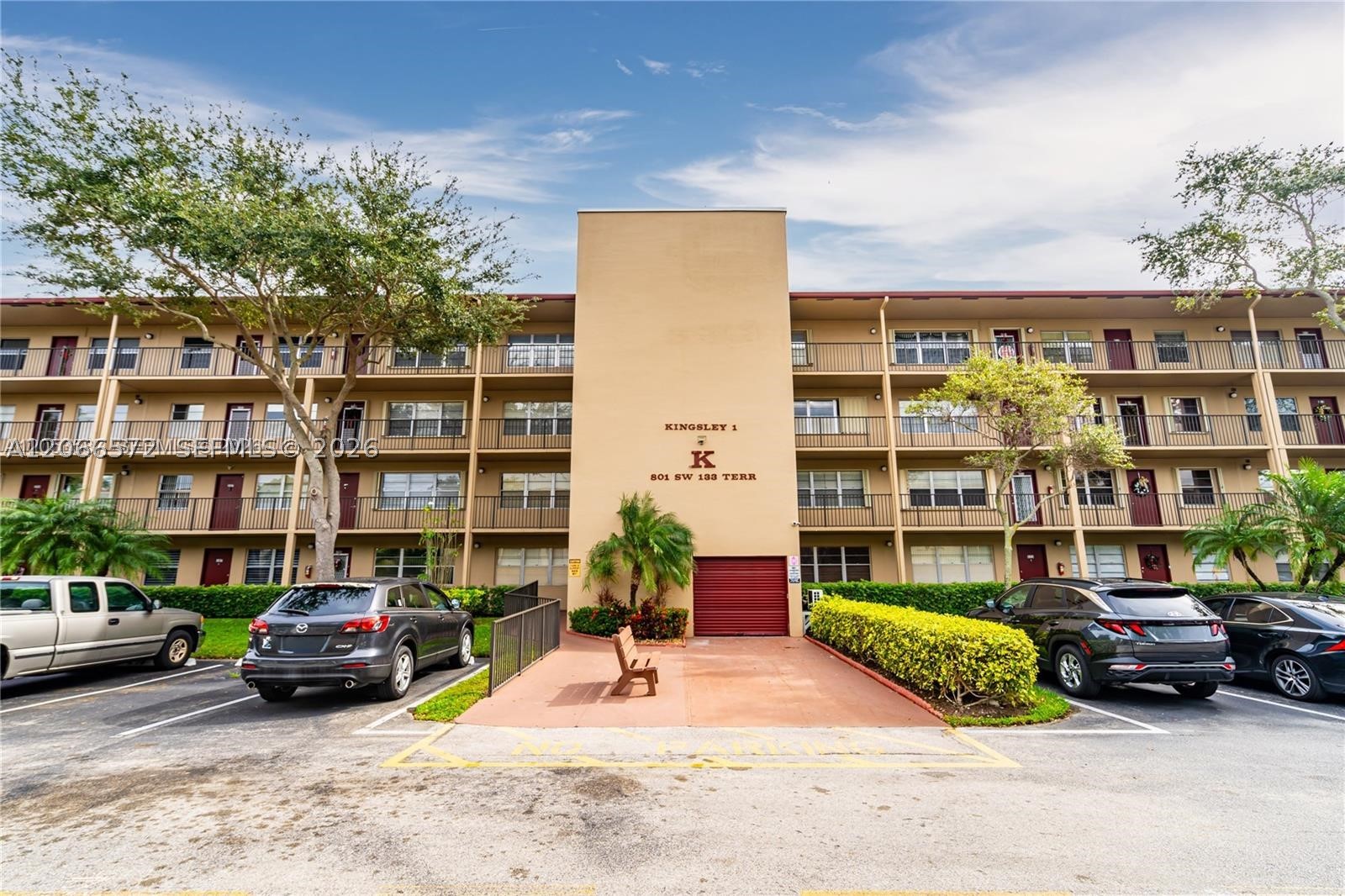 Pembroke Pines photo 2