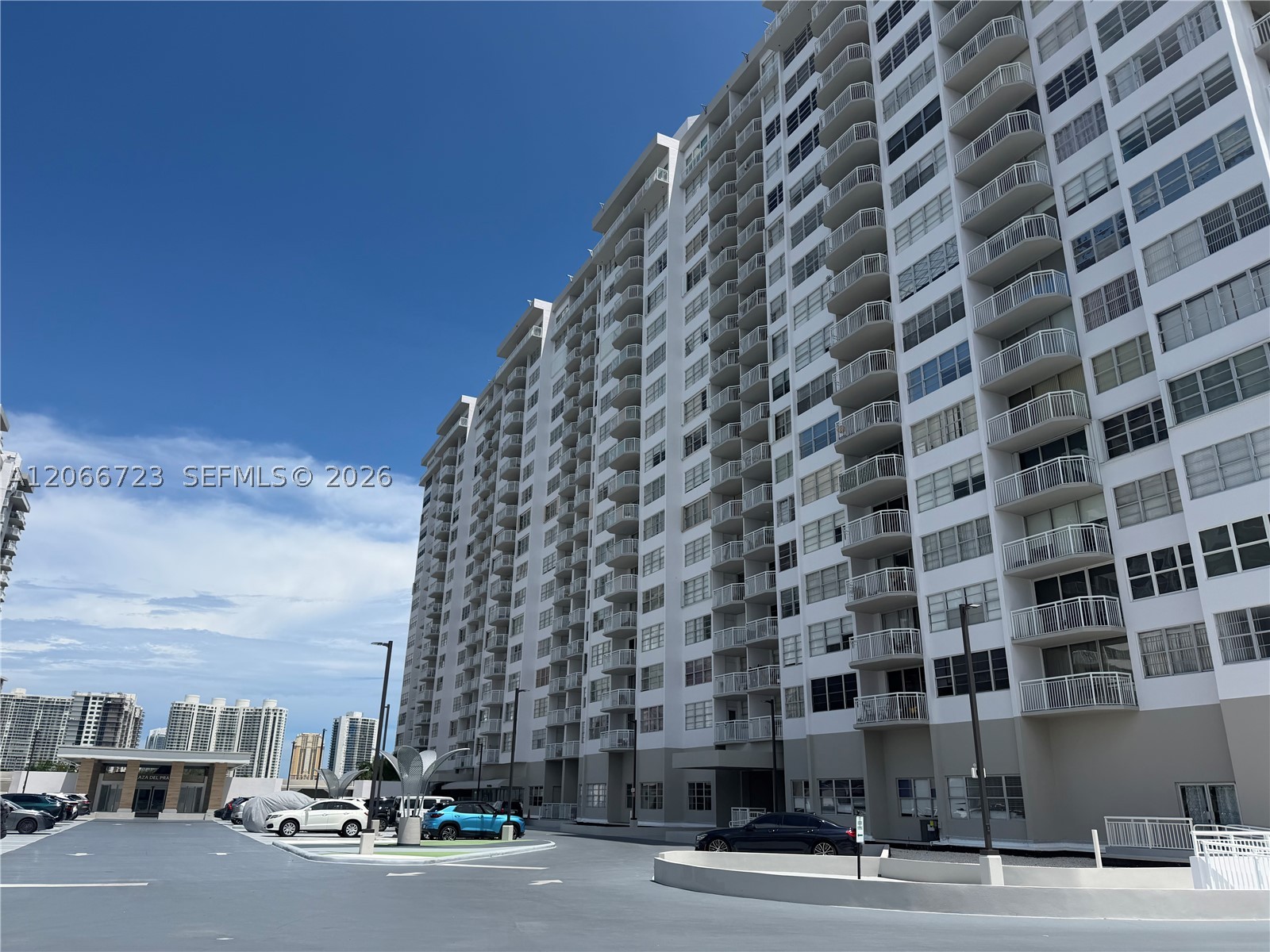 Aventura photo 1
