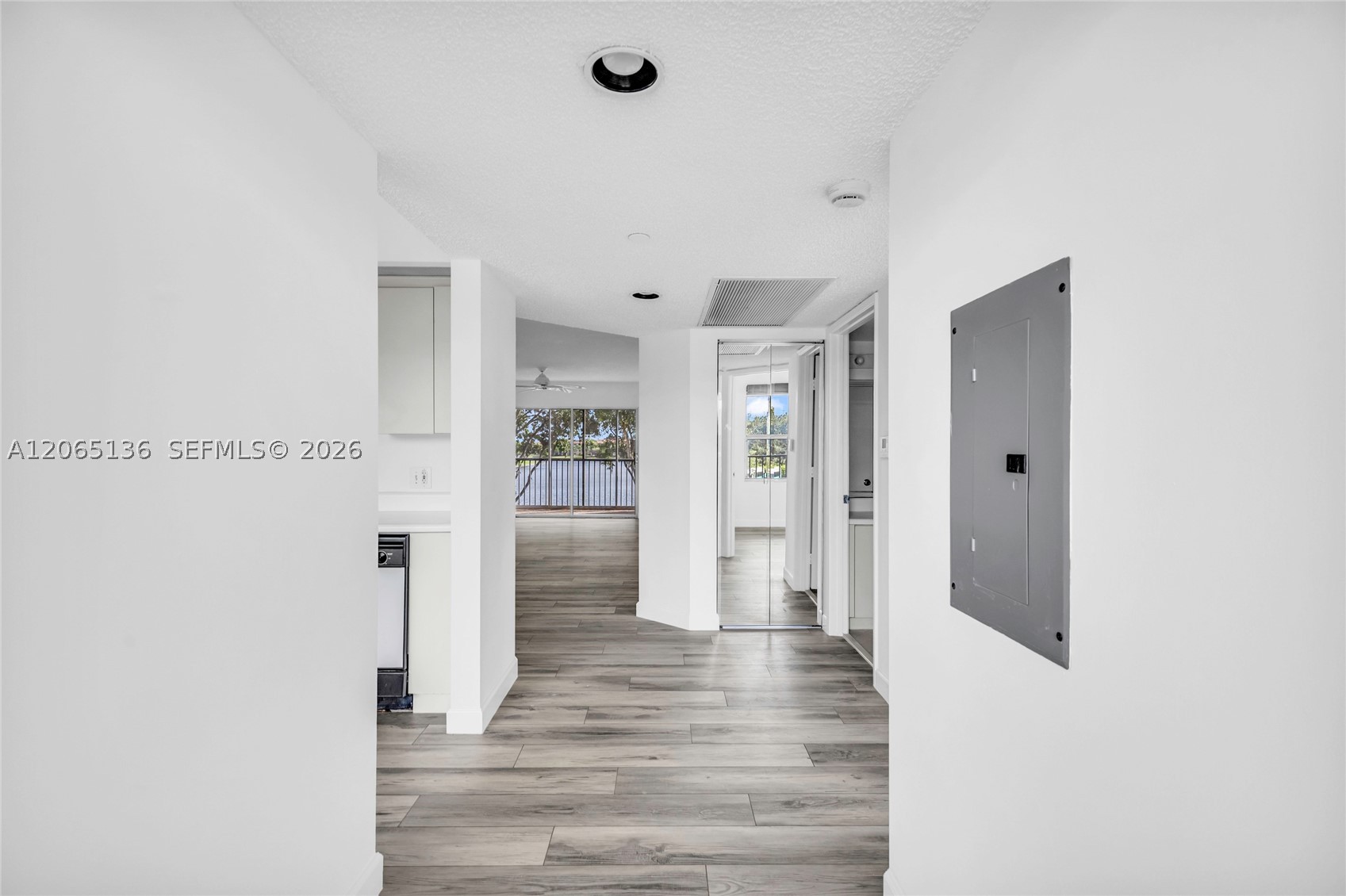Pembroke Pines photo 1