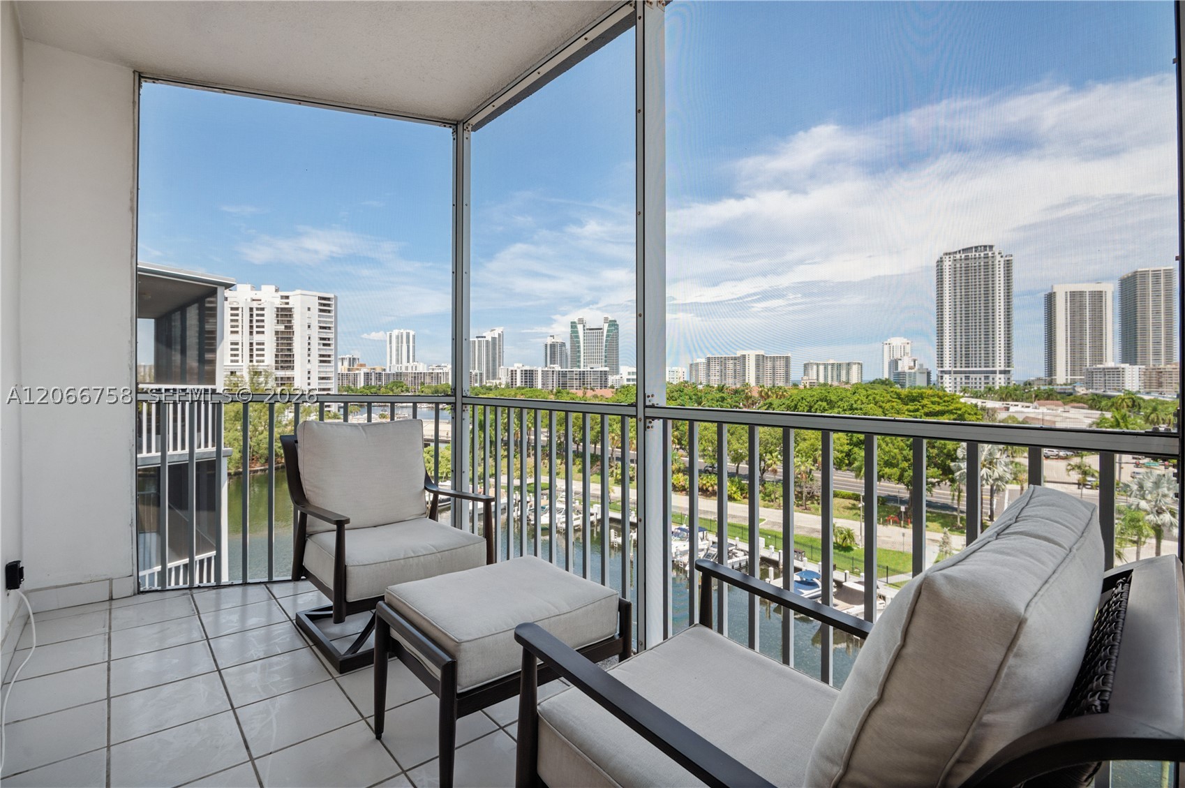 Hallandale Beach photo 3