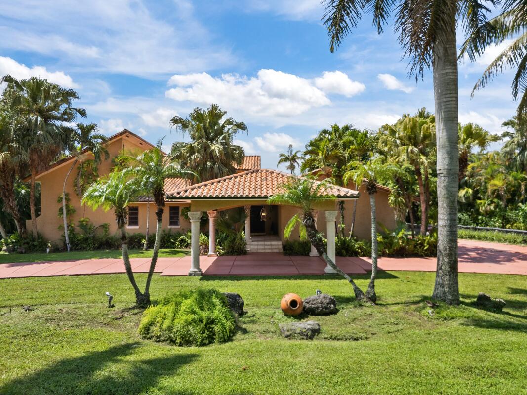 Hialeah Gardens photo 2