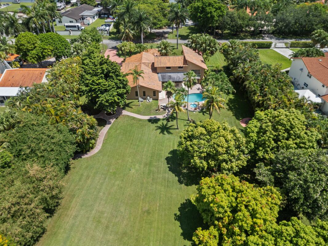 Hialeah Gardens photo 3