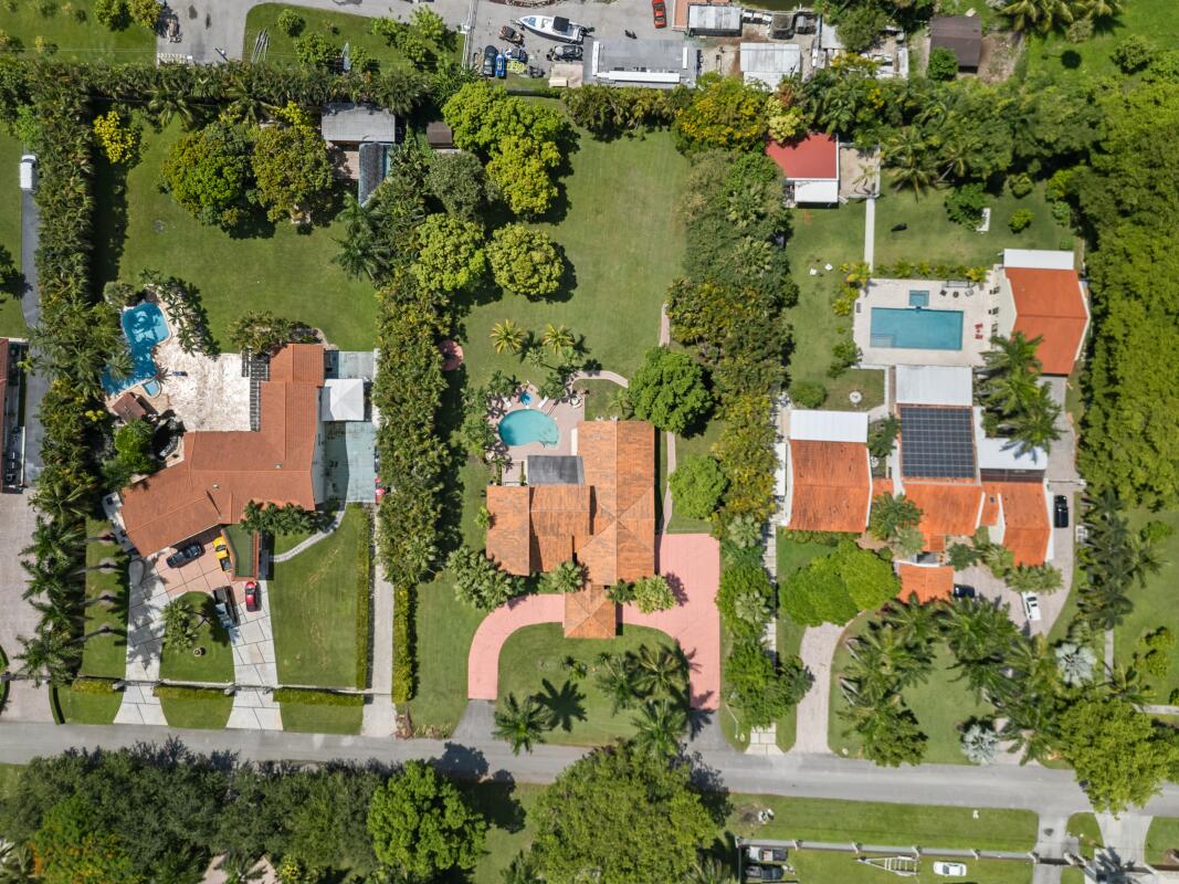 Hialeah Gardens photo 5