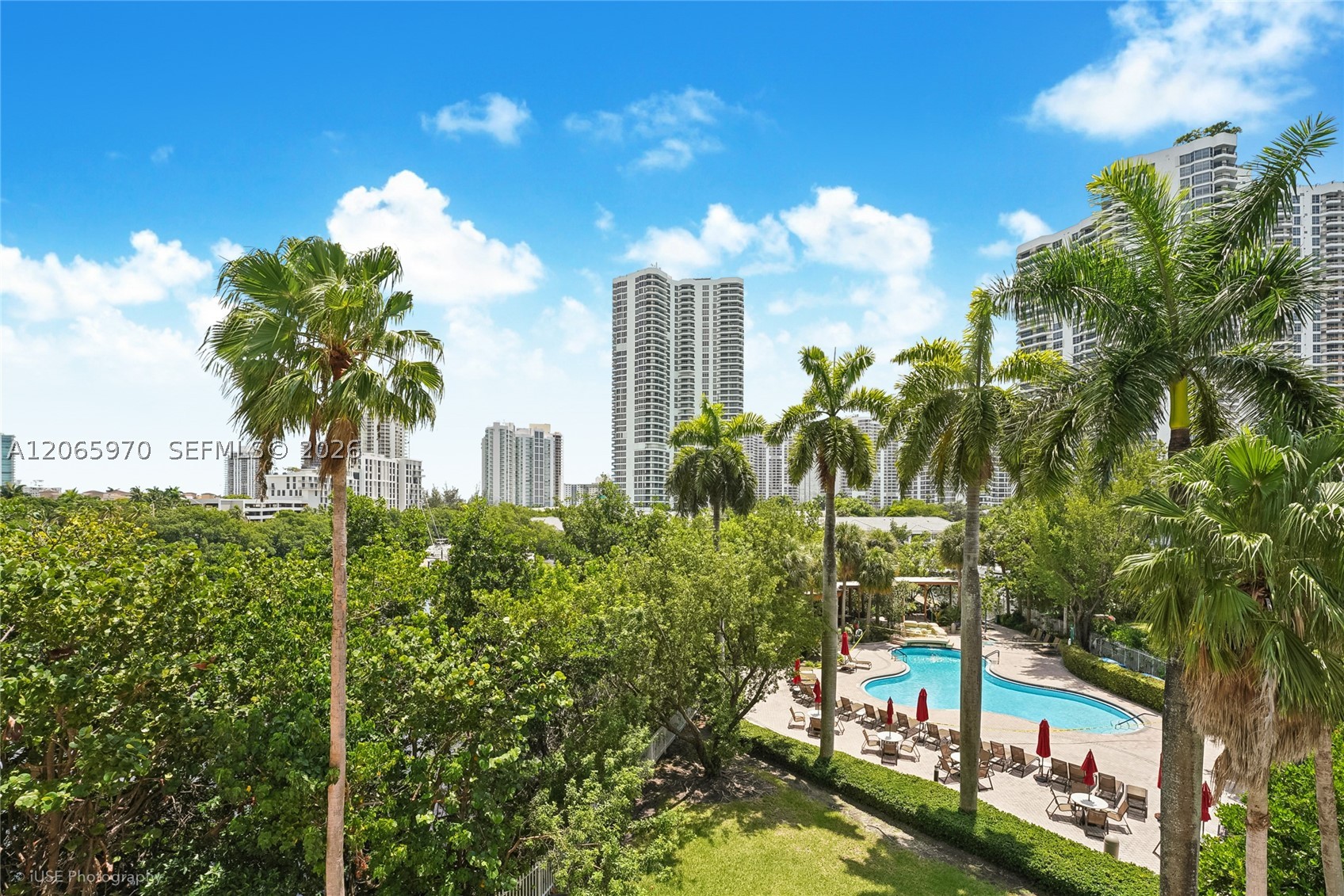 Aventura photo 1