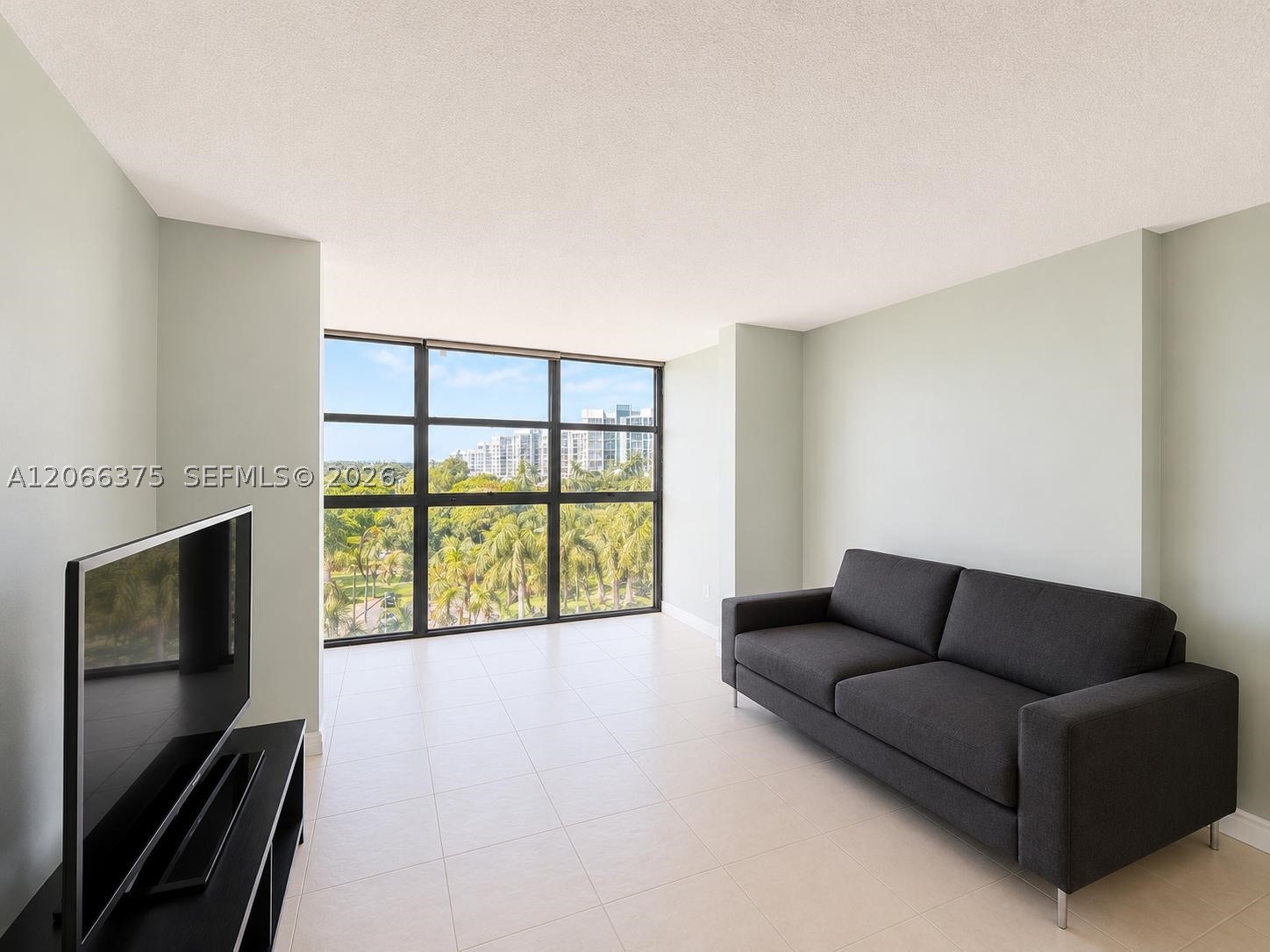 Hallandale Beach photo 1