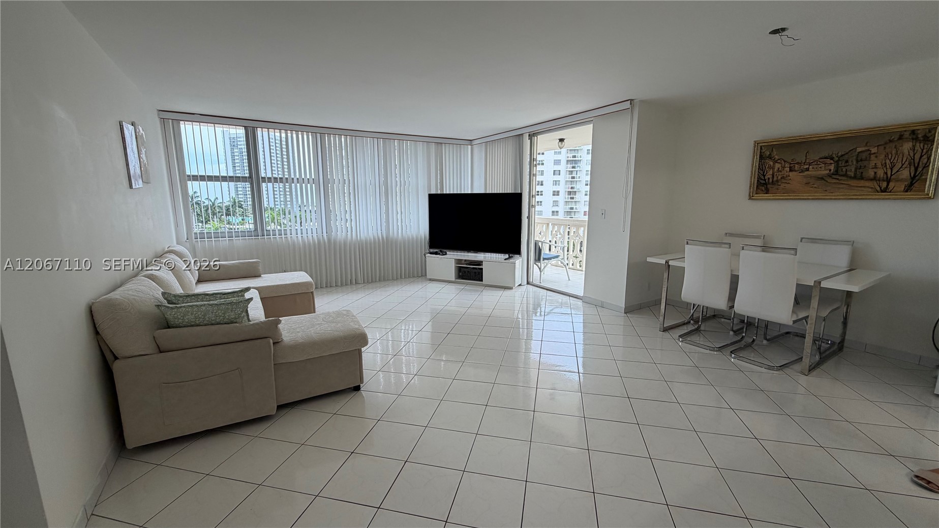 Hallandale Beach photo 3