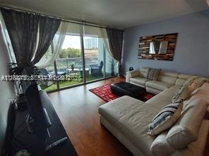 Aventura photo 2