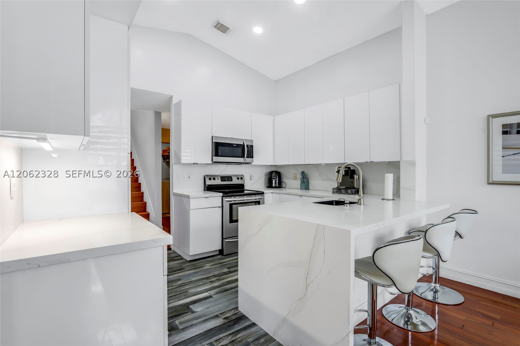 Pembroke Pines photo 2