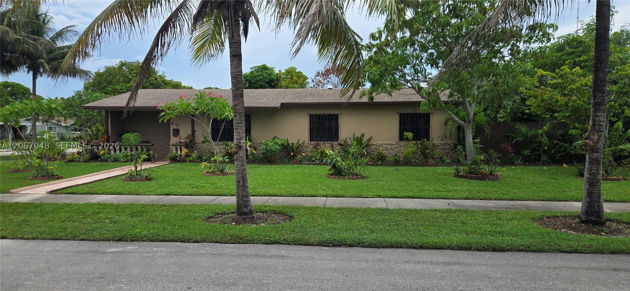 Miami Gardens photo 2