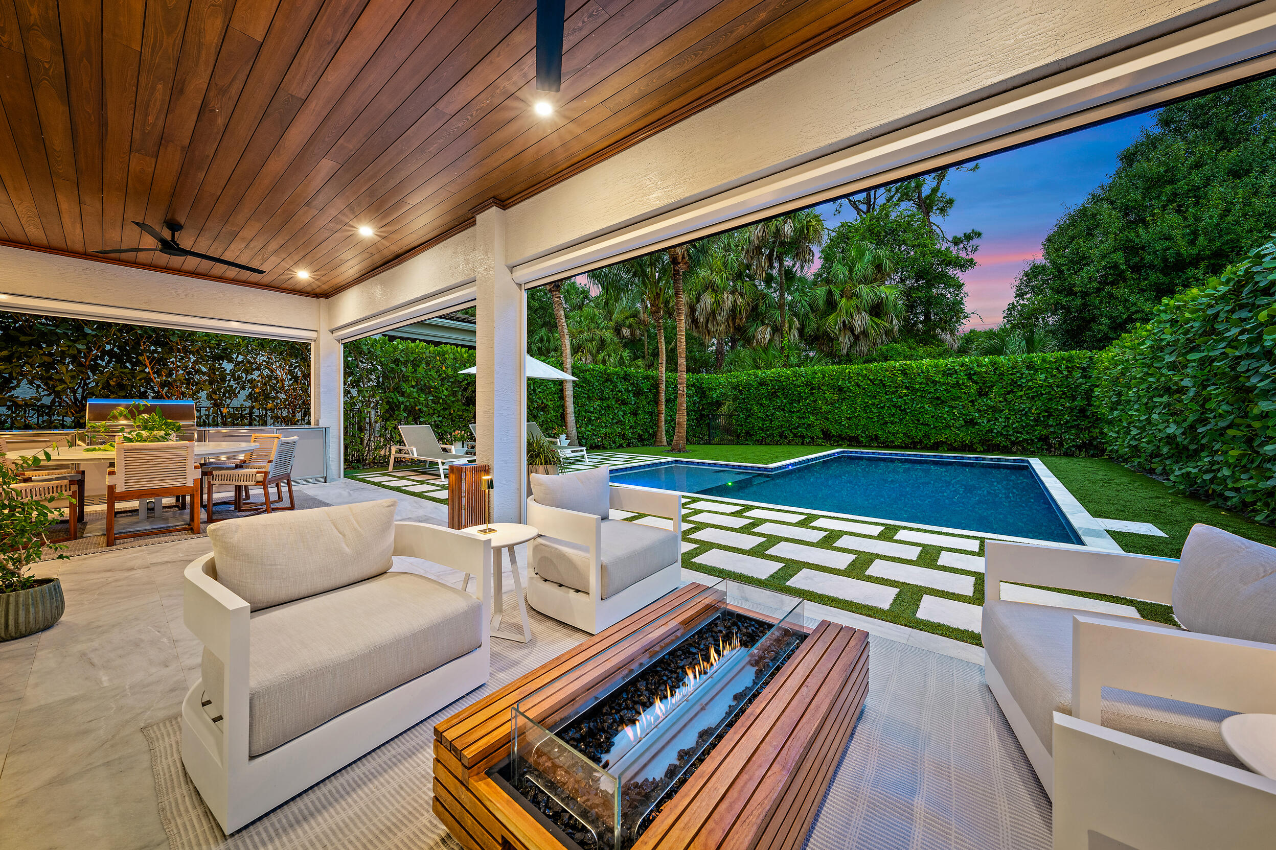 Palm Beach Gardens photo 3