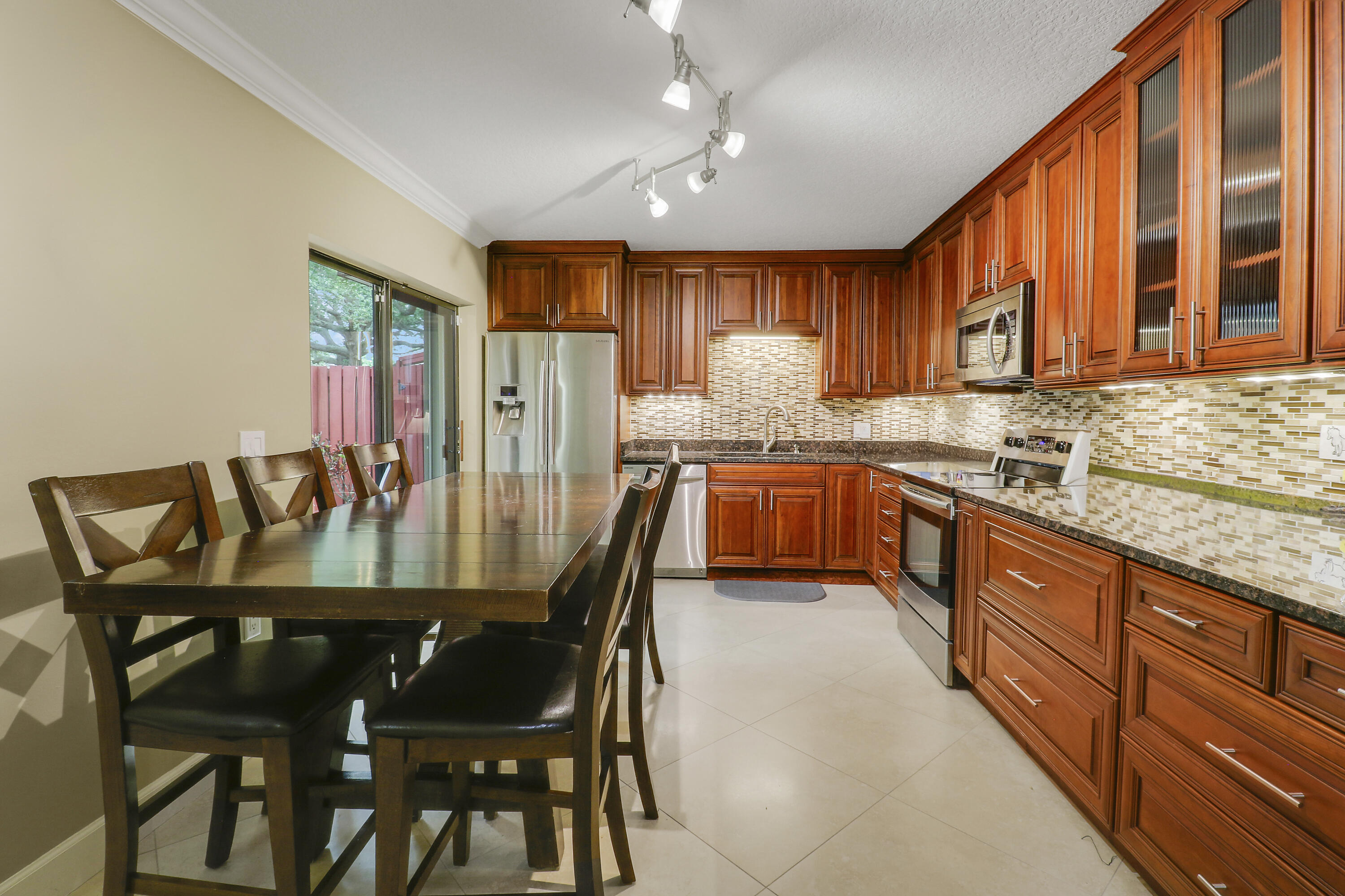 Palm Beach Gardens photo 2