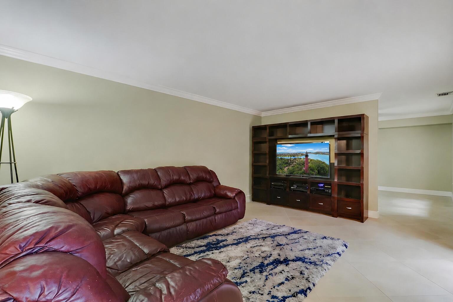 Palm Beach Gardens photo 3