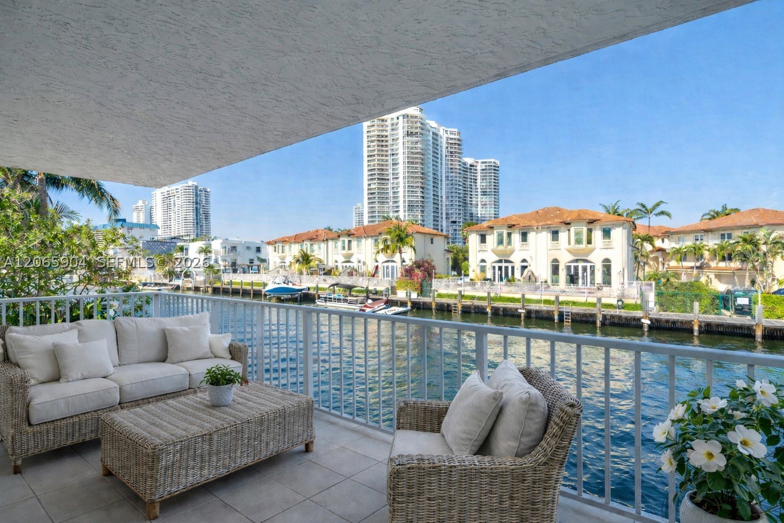 North Miami Beach photo 1