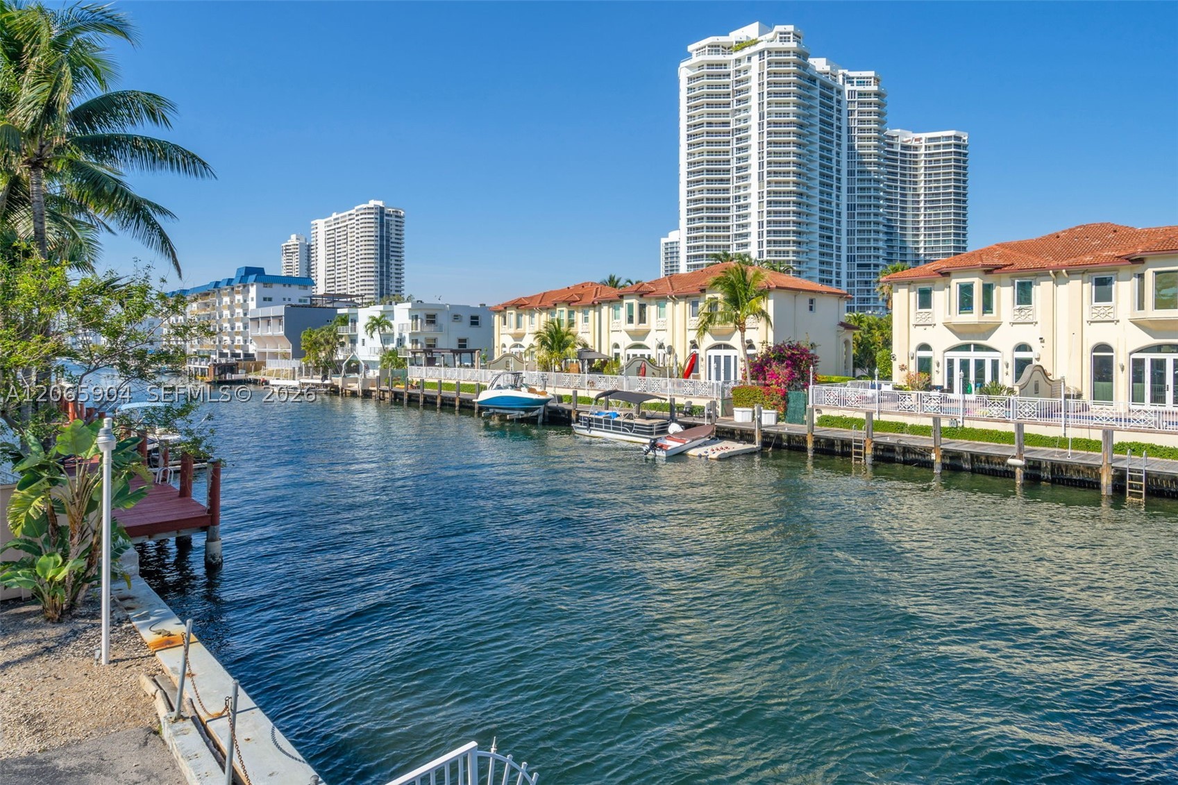 North Miami Beach photo 2