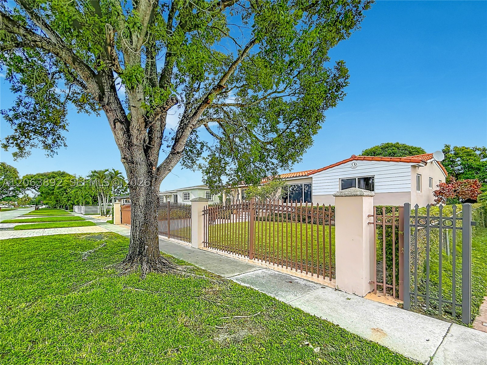 Hialeah photo 3