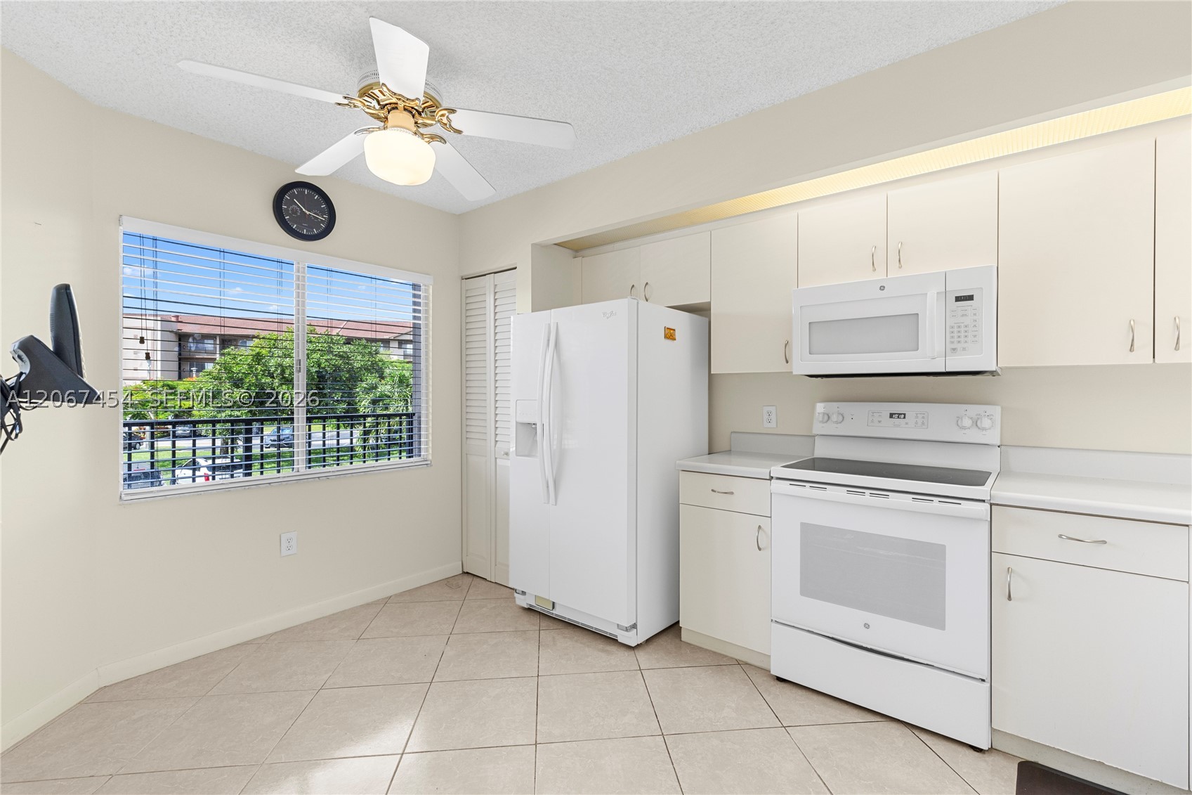 Pembroke Pines photo 3