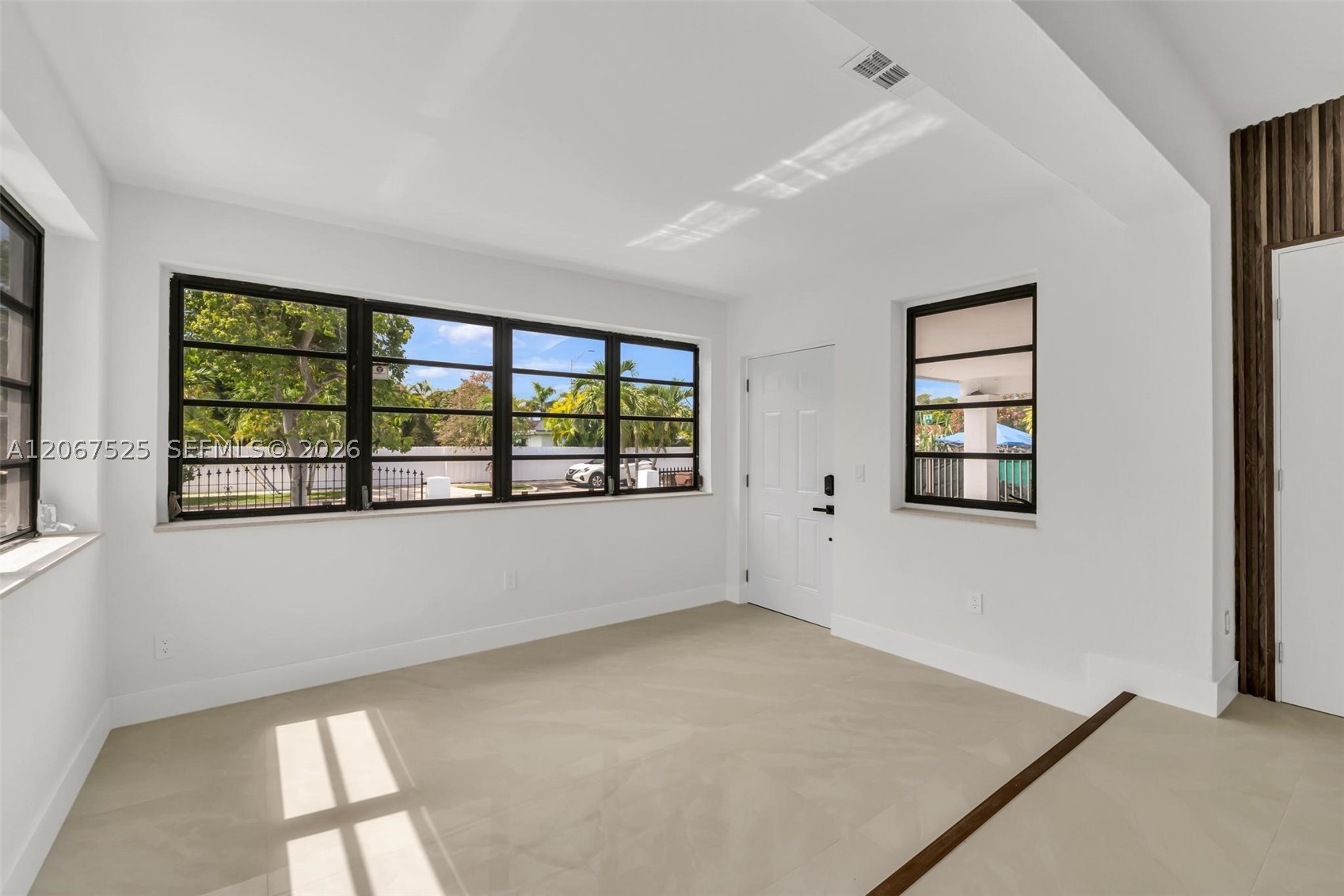 Hialeah photo 5