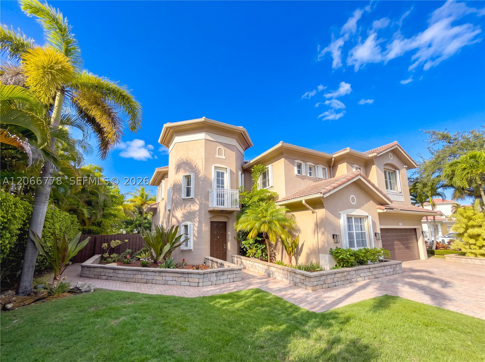 Doral photo 2