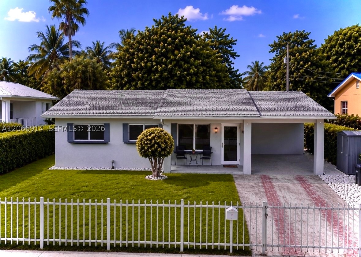 North Miami photo 3
