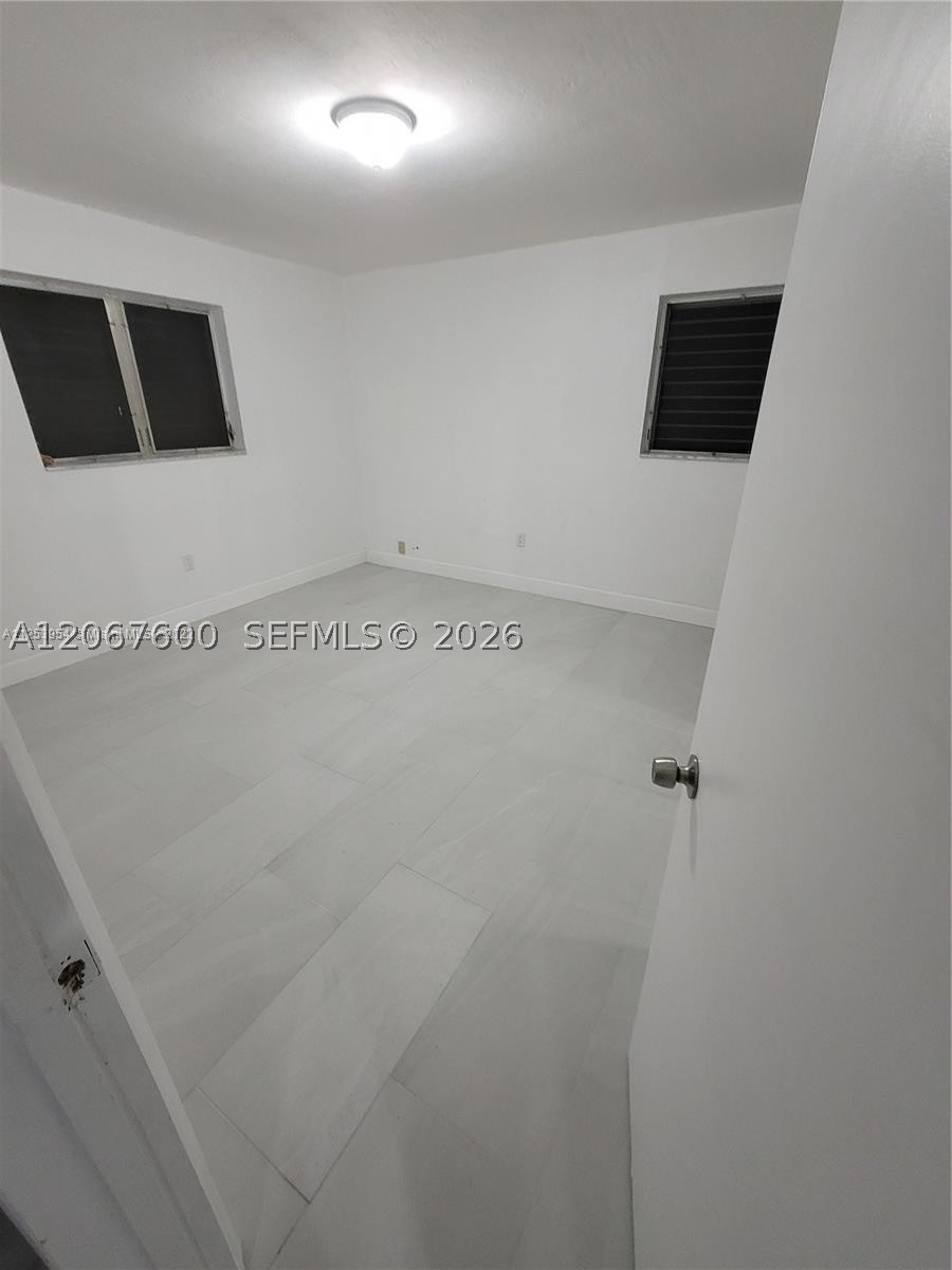 Miramar photo 5