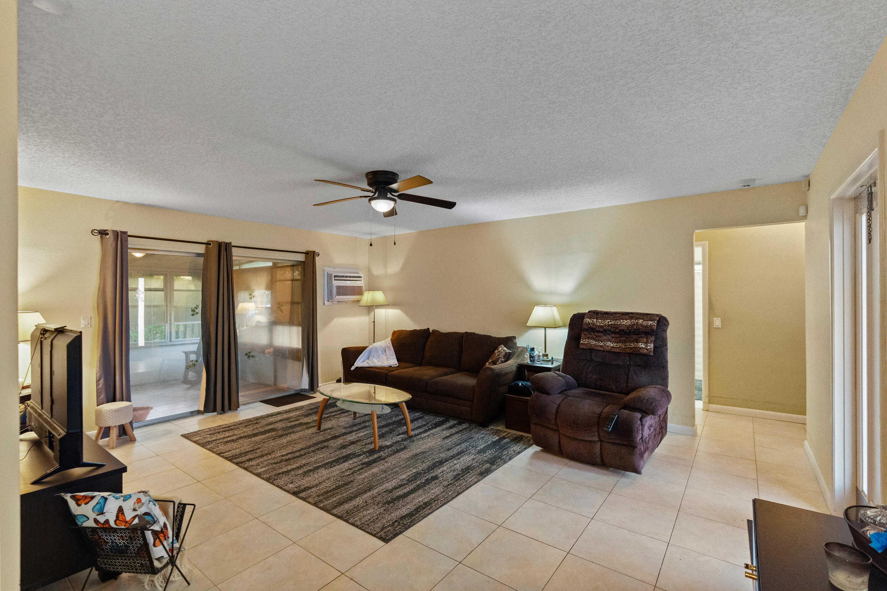 Pembroke Pines photo 3
