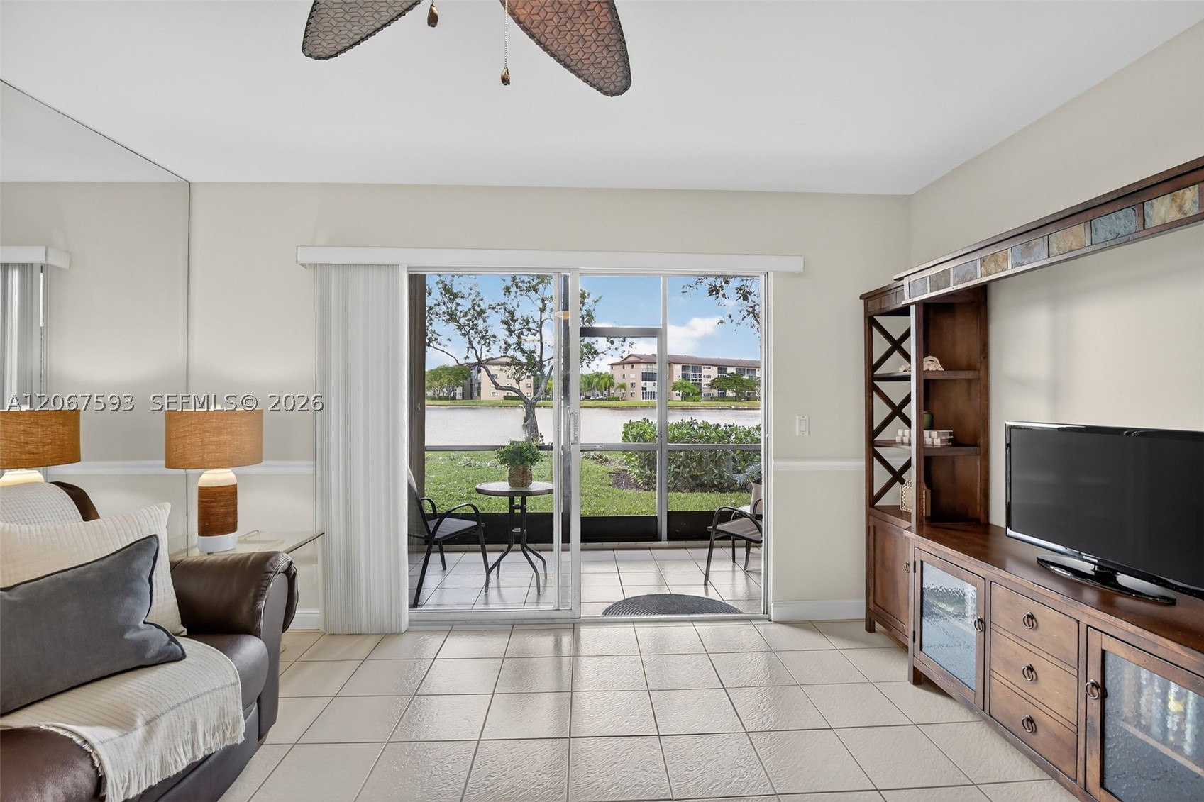 Pembroke Pines photo 1