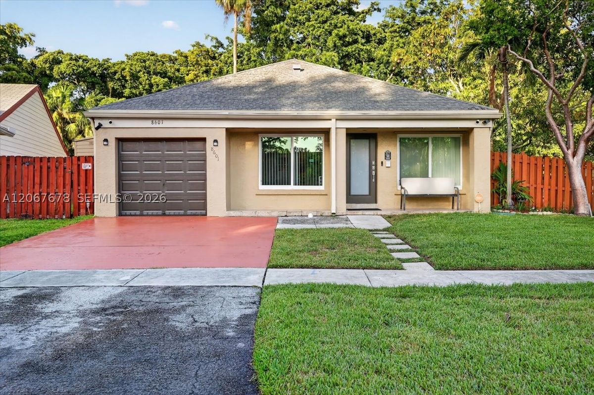 Pembroke Pines photo 2