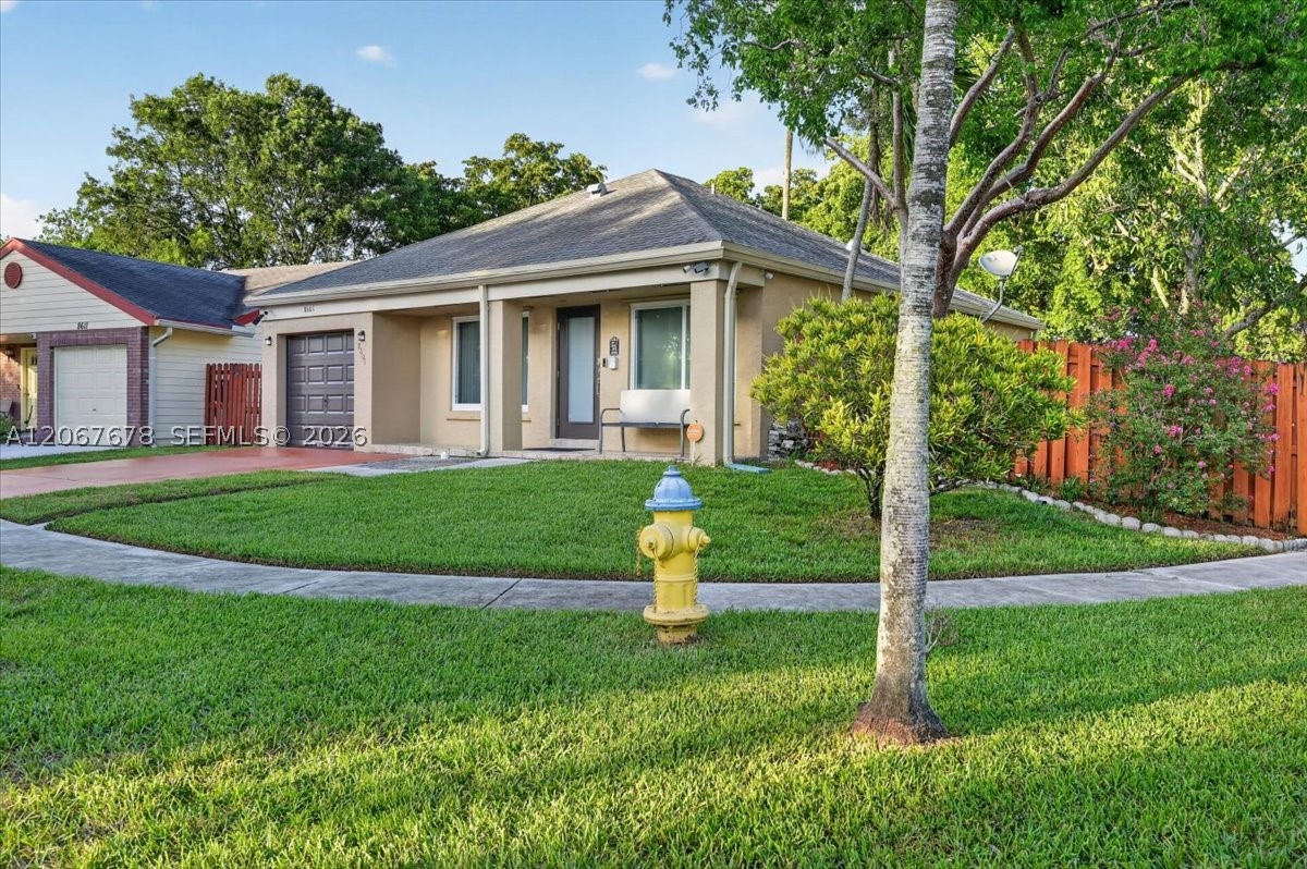Pembroke Pines photo 4