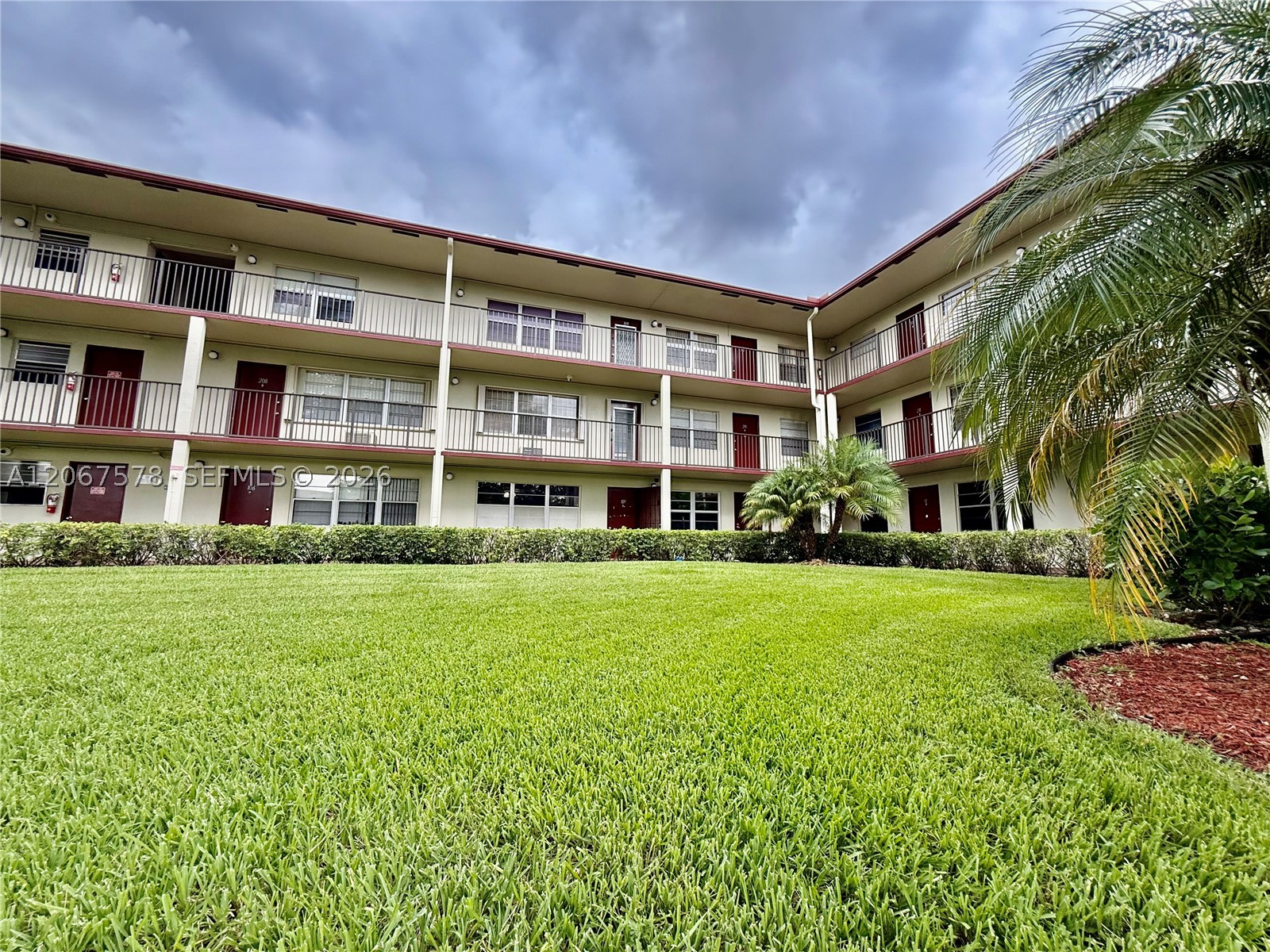 Pembroke Pines photo 3