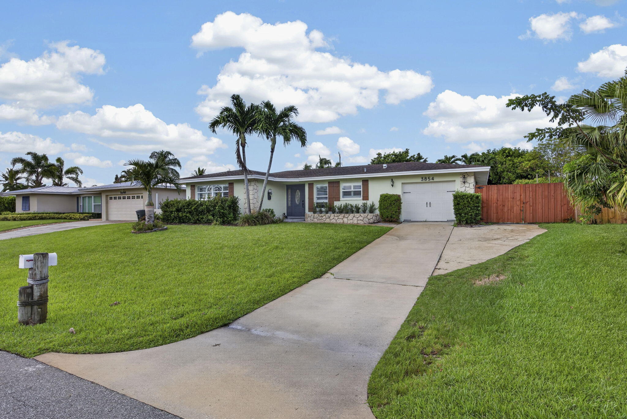 Palm Beach Gardens photo 5