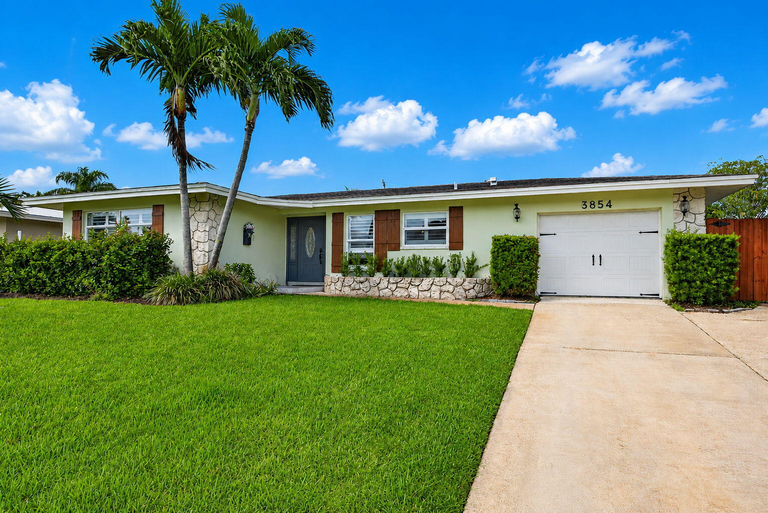Palm Beach Gardens photo 4