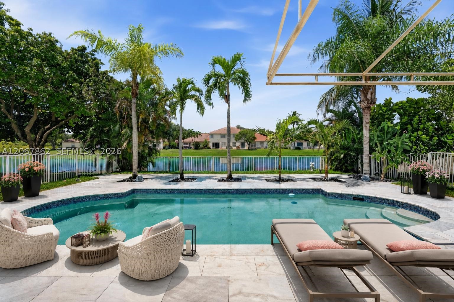 Pembroke Pines photo 4