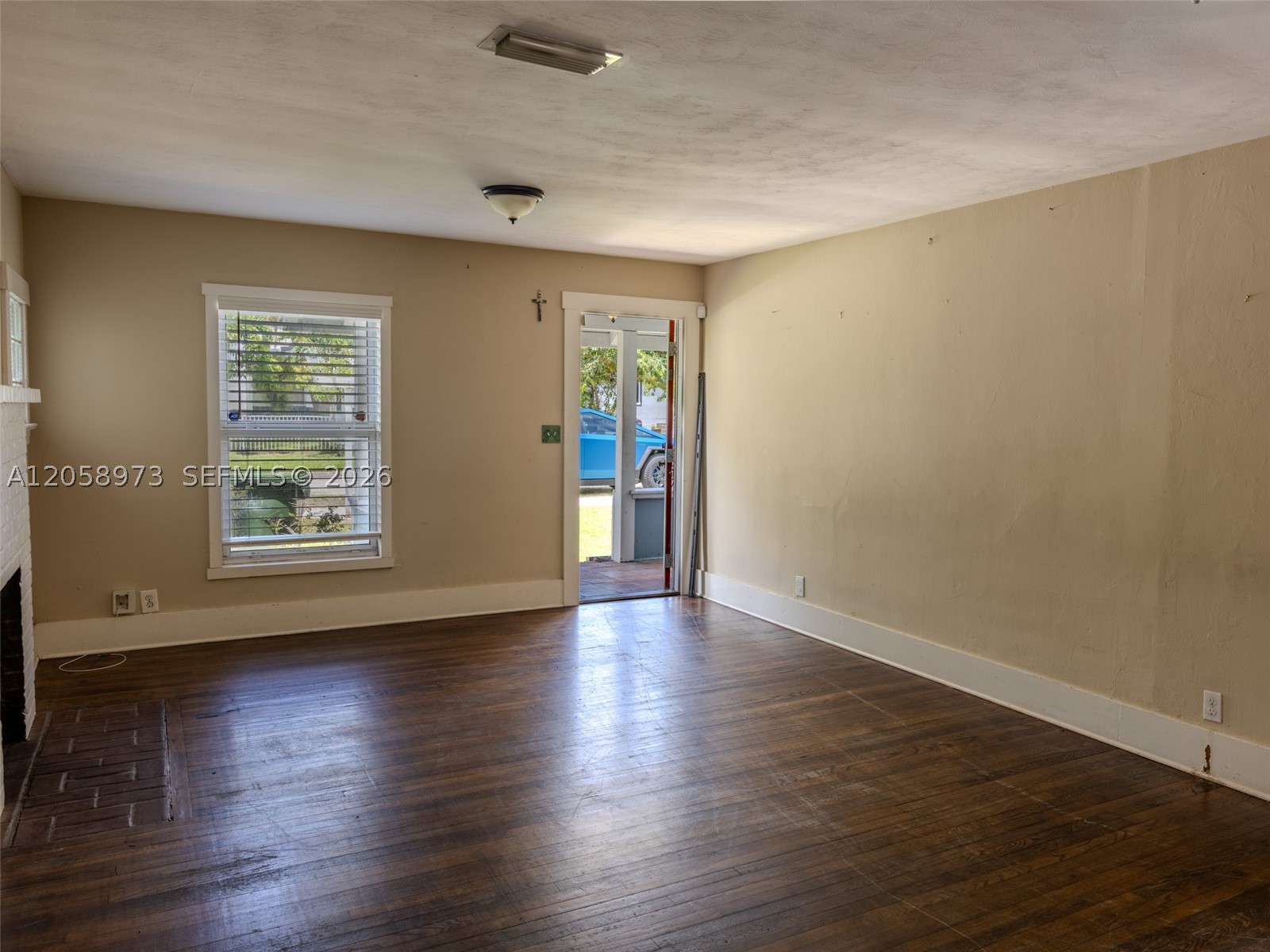 North Miami photo 3
